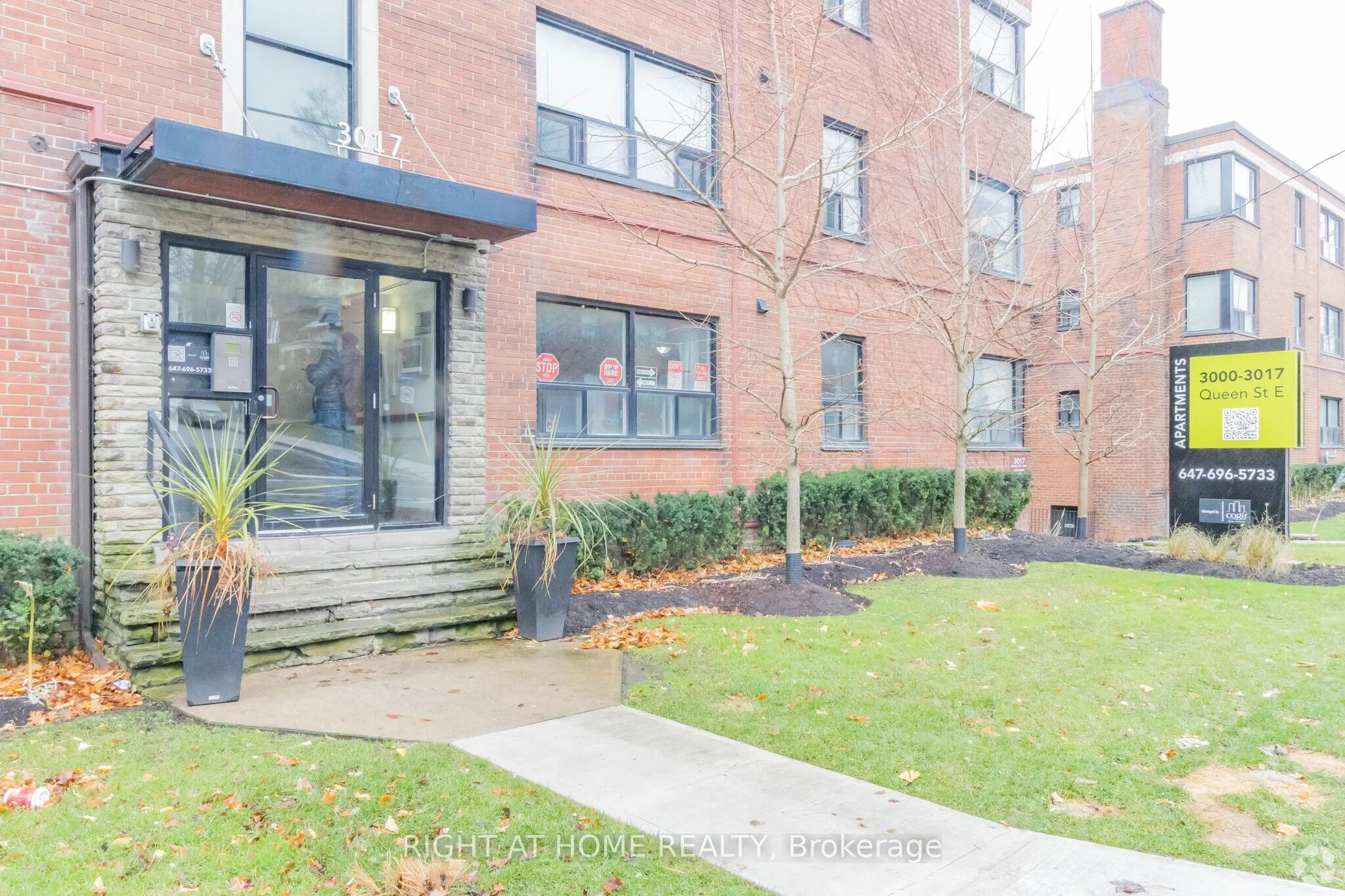 3017 Queen Street E, #G12