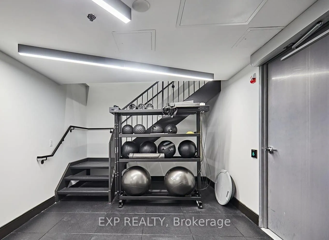 90 Glen Everest Road #111