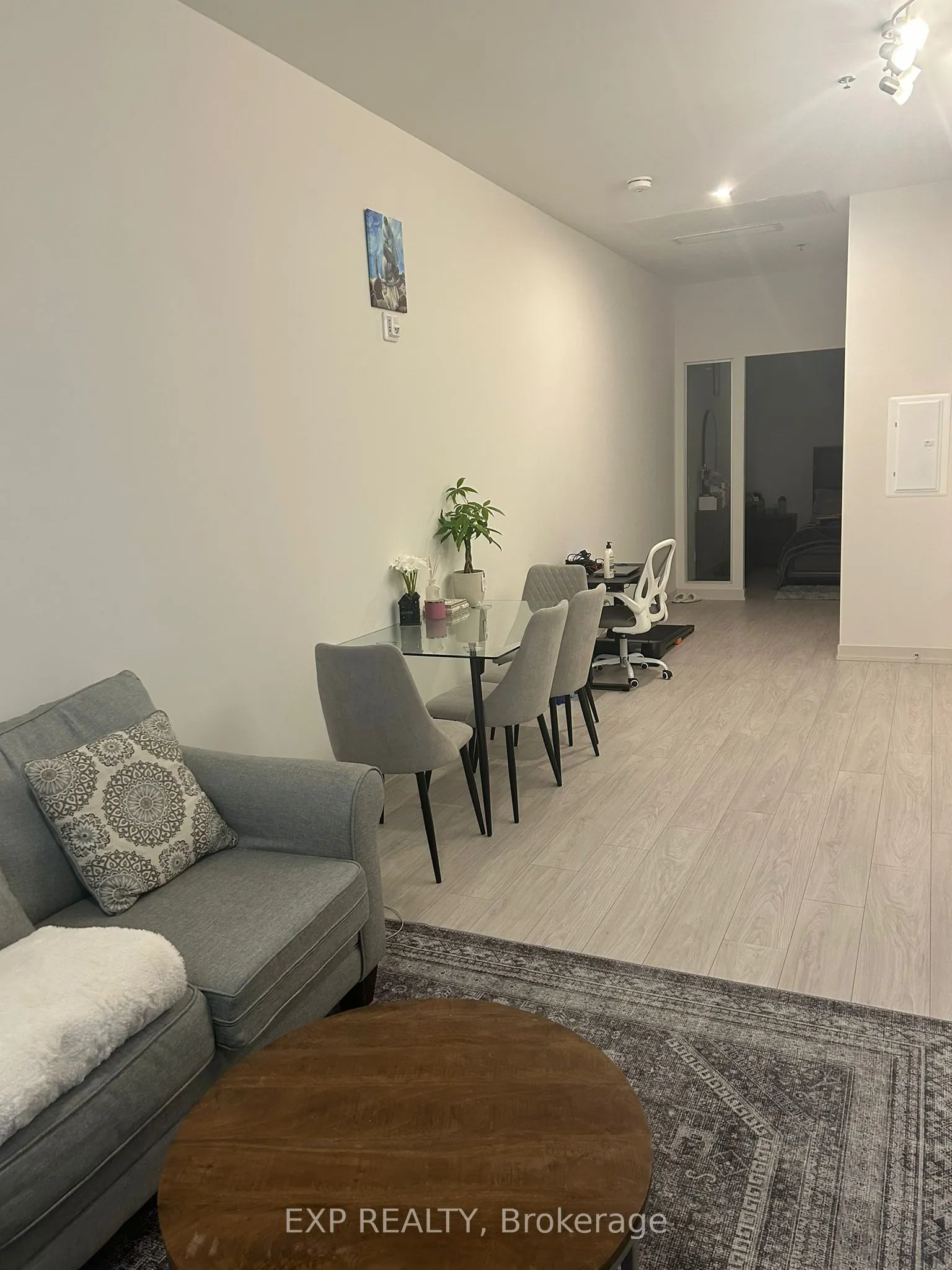 90 Glen Everest Road #111