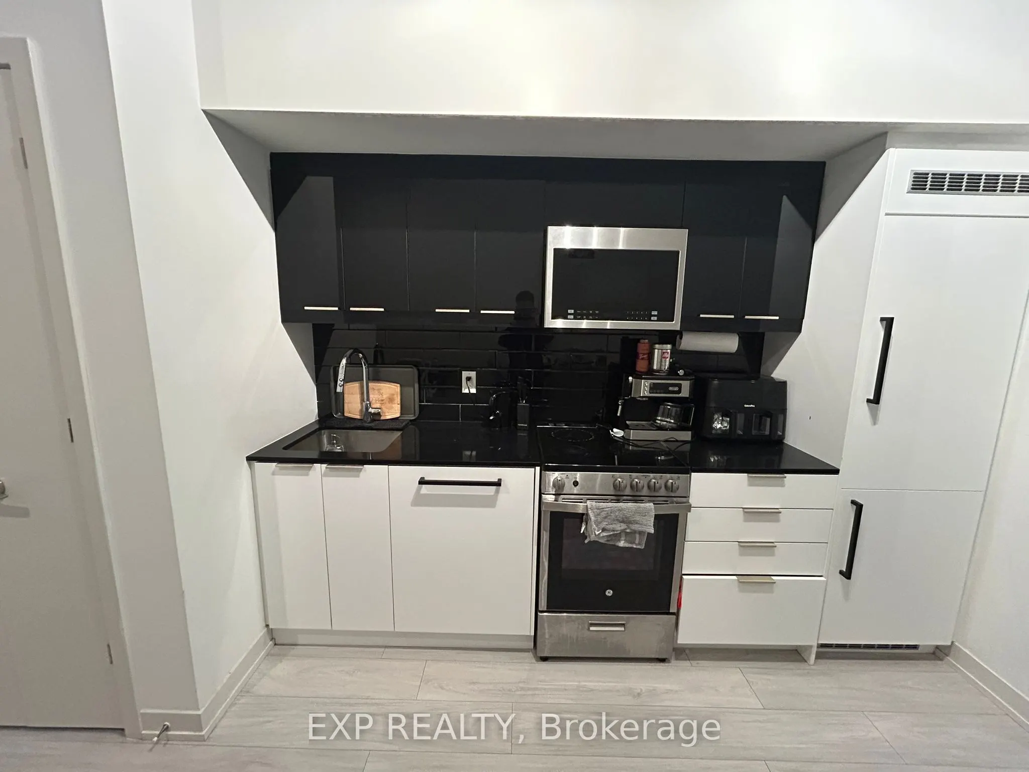 90 Glen Everest Road #111