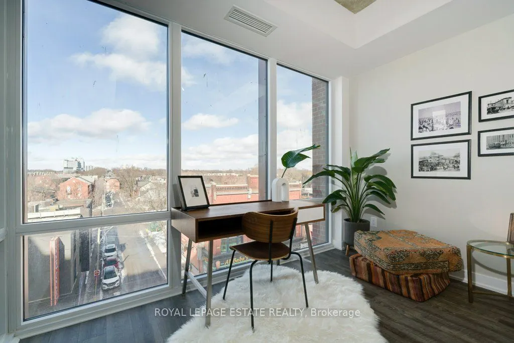 665 Queen Street E, #403