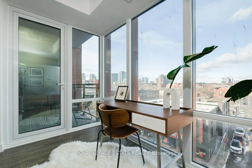665 Queen Street E, #403