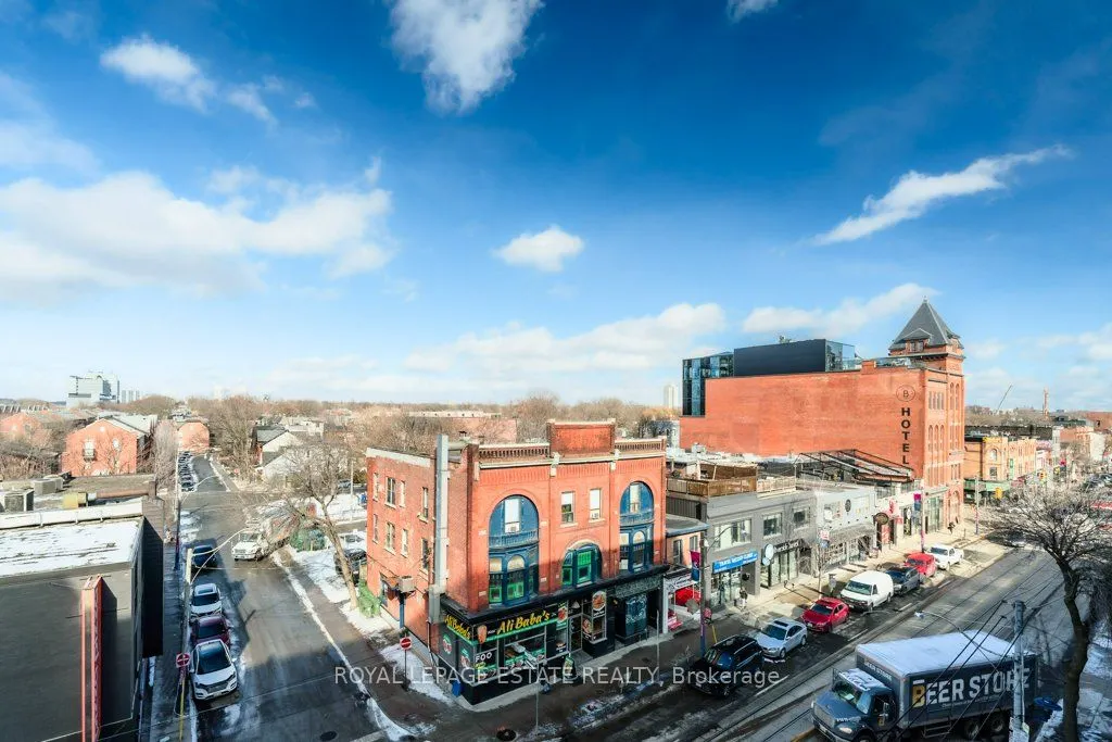 665 Queen Street E, #403