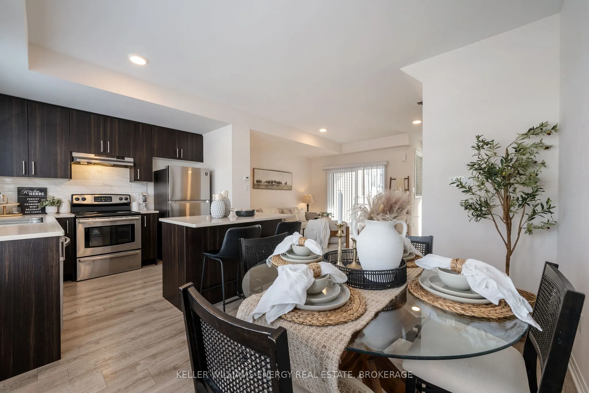74 Ambereen Place