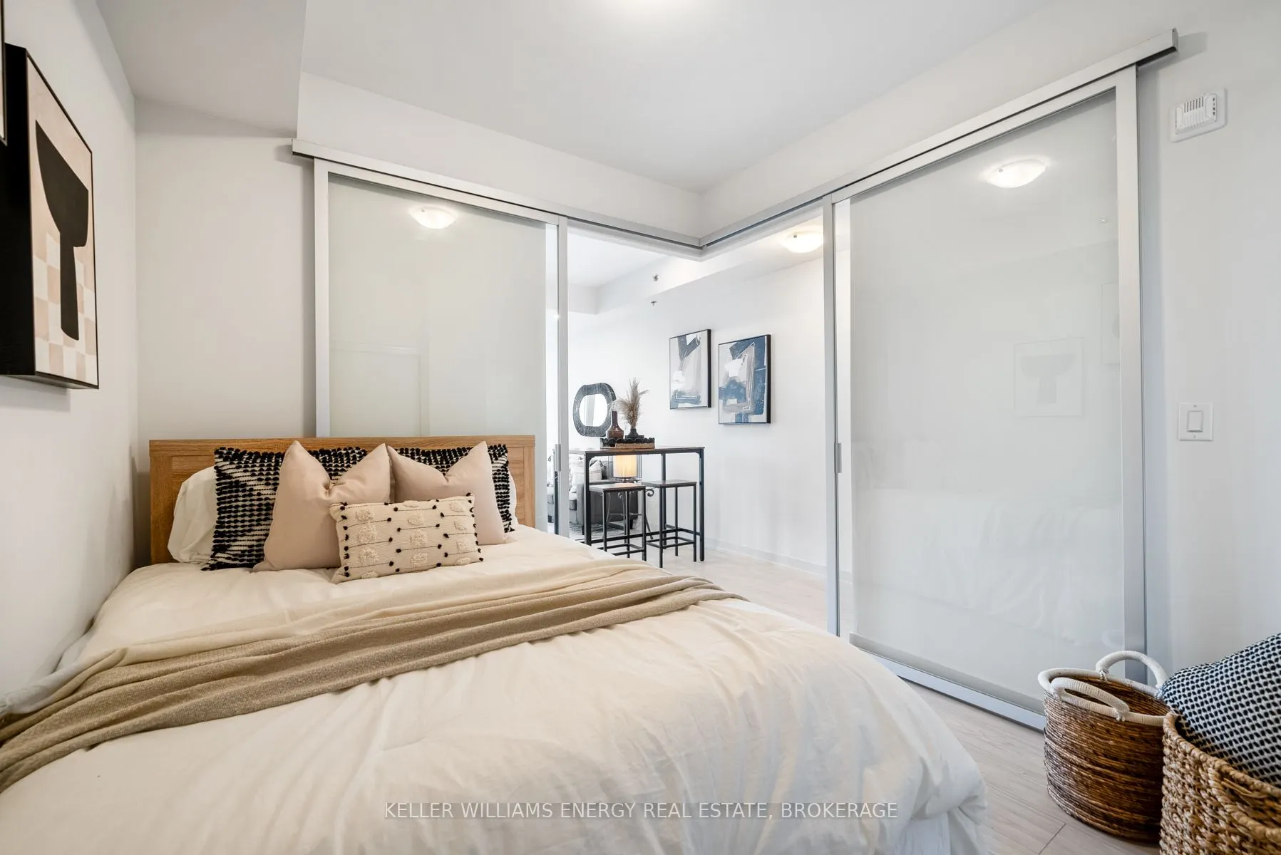 90 Glen Everest Road, #804