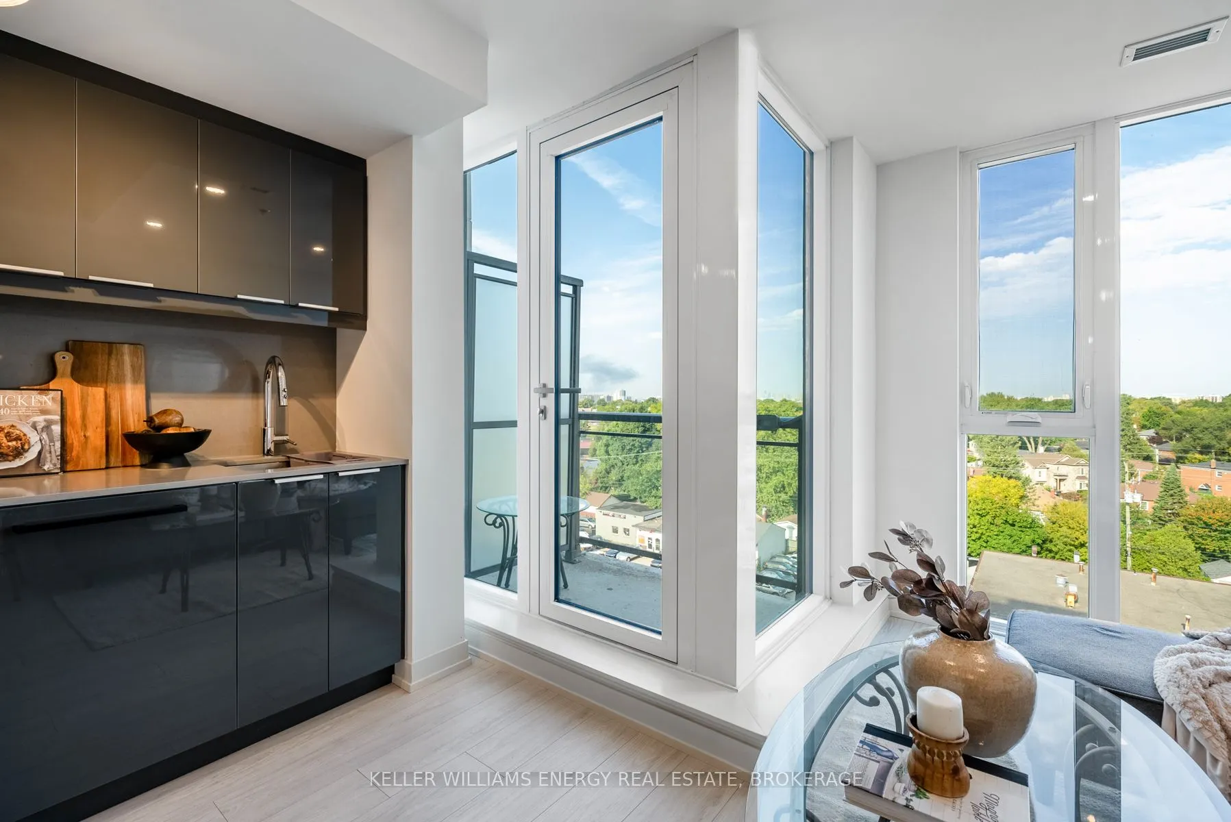 90 Glen Everest Road, #804