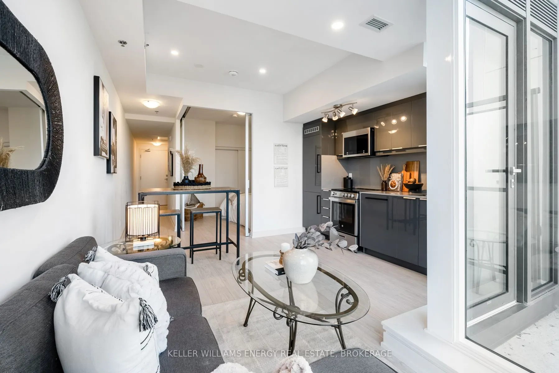 90 Glen Everest Road, #804