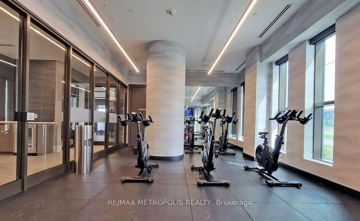 2550 Simcoe Street N, #2020