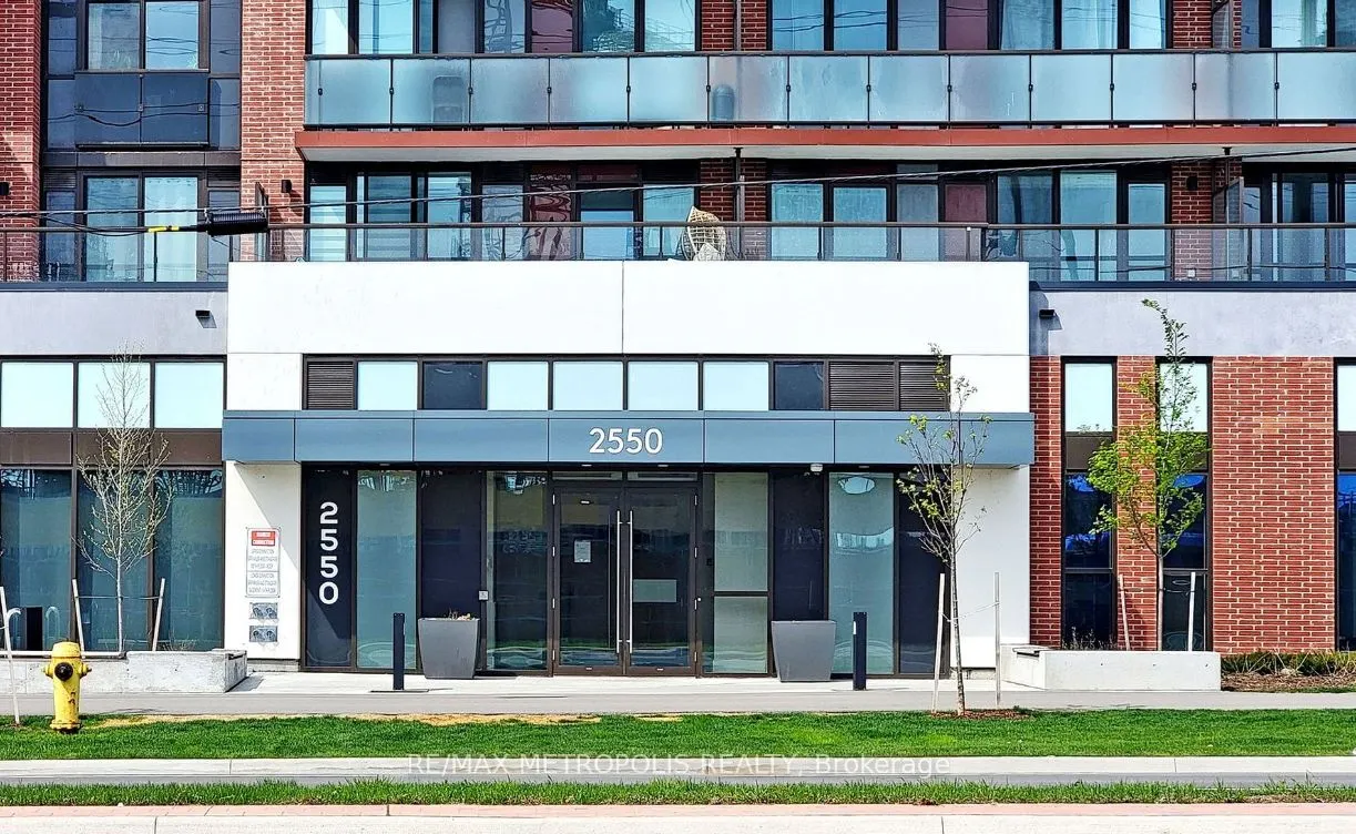 2550 Simcoe Street N, #2020