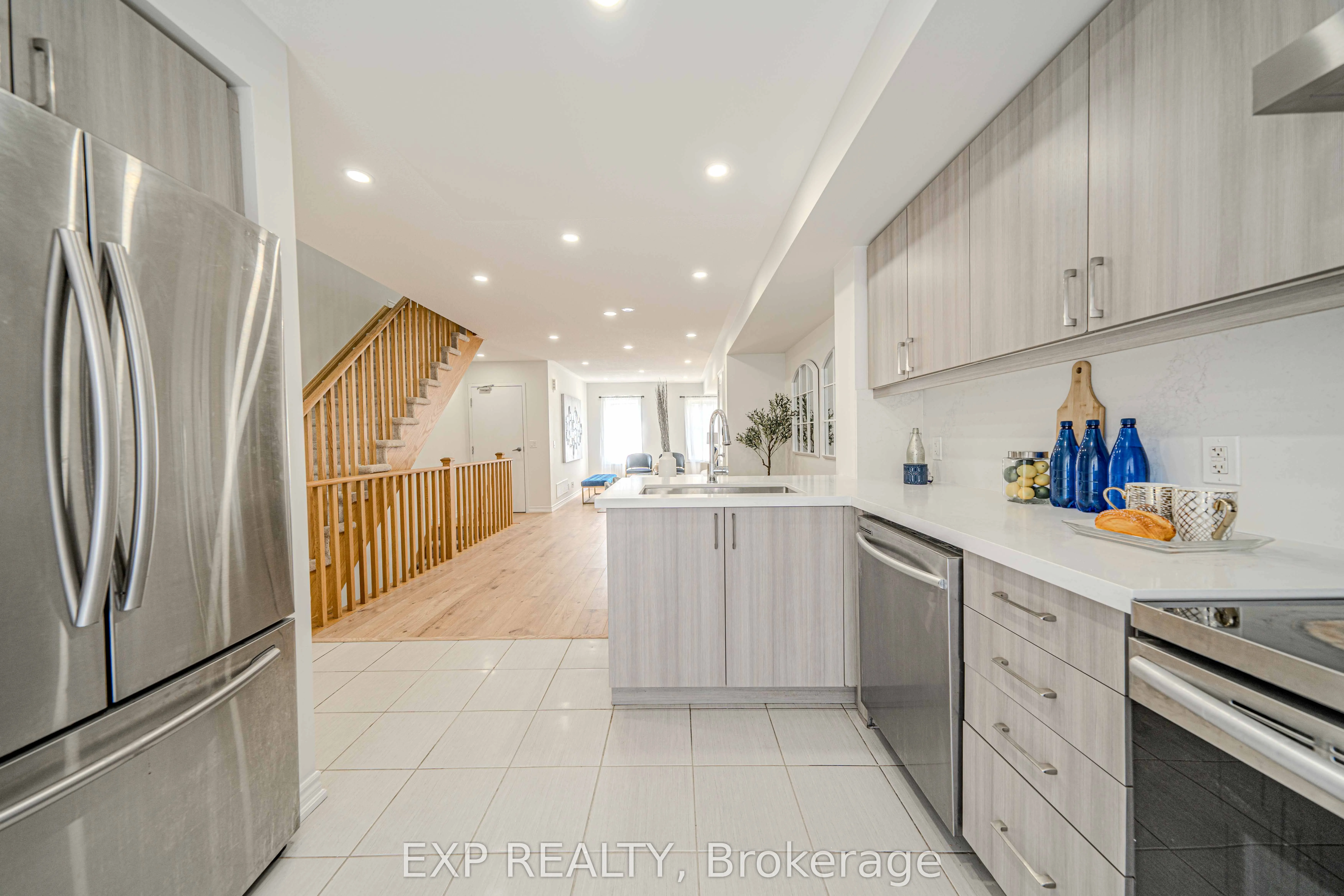 2500 Hill Rise Court, #10