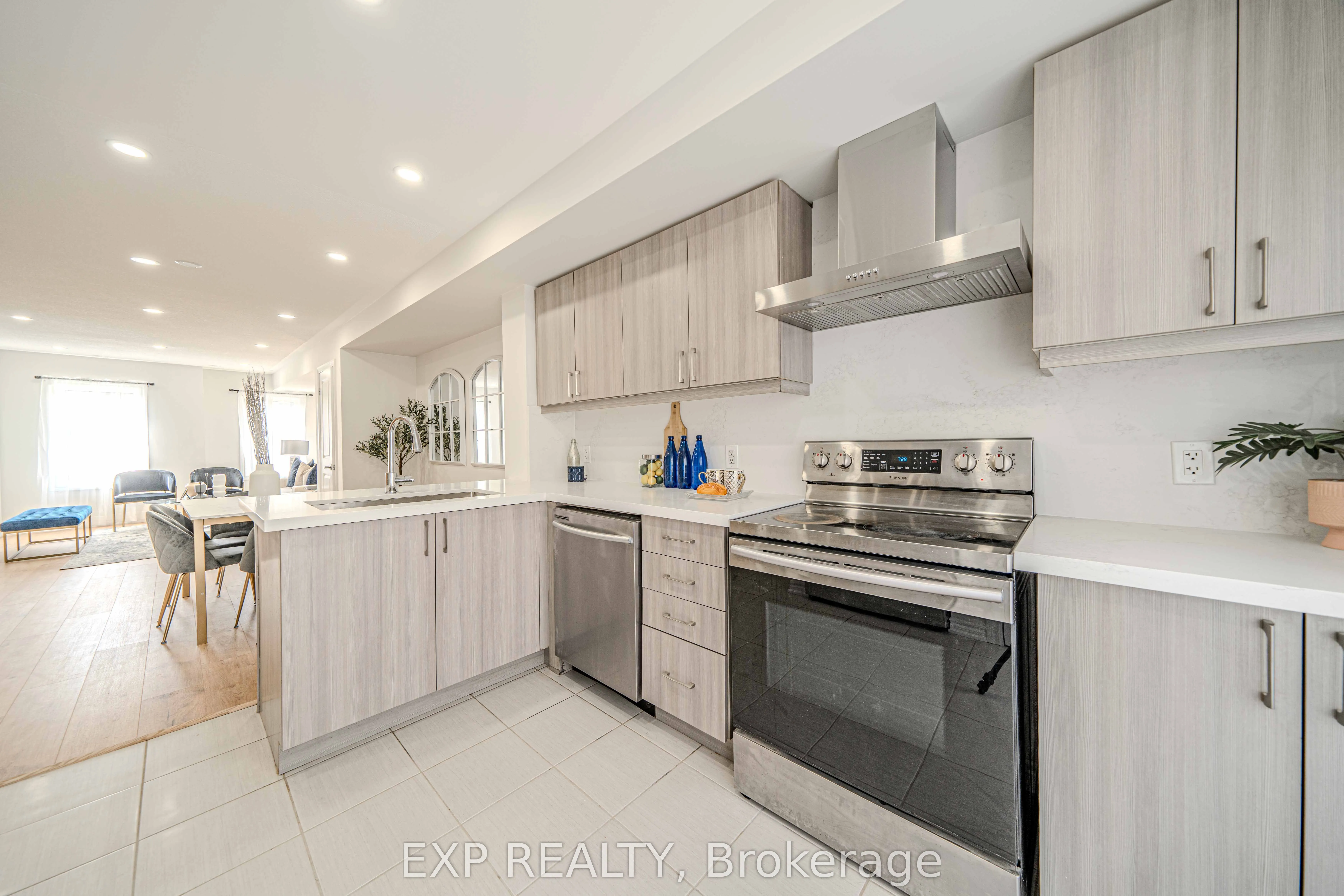 2500 Hill Rise Court, #10