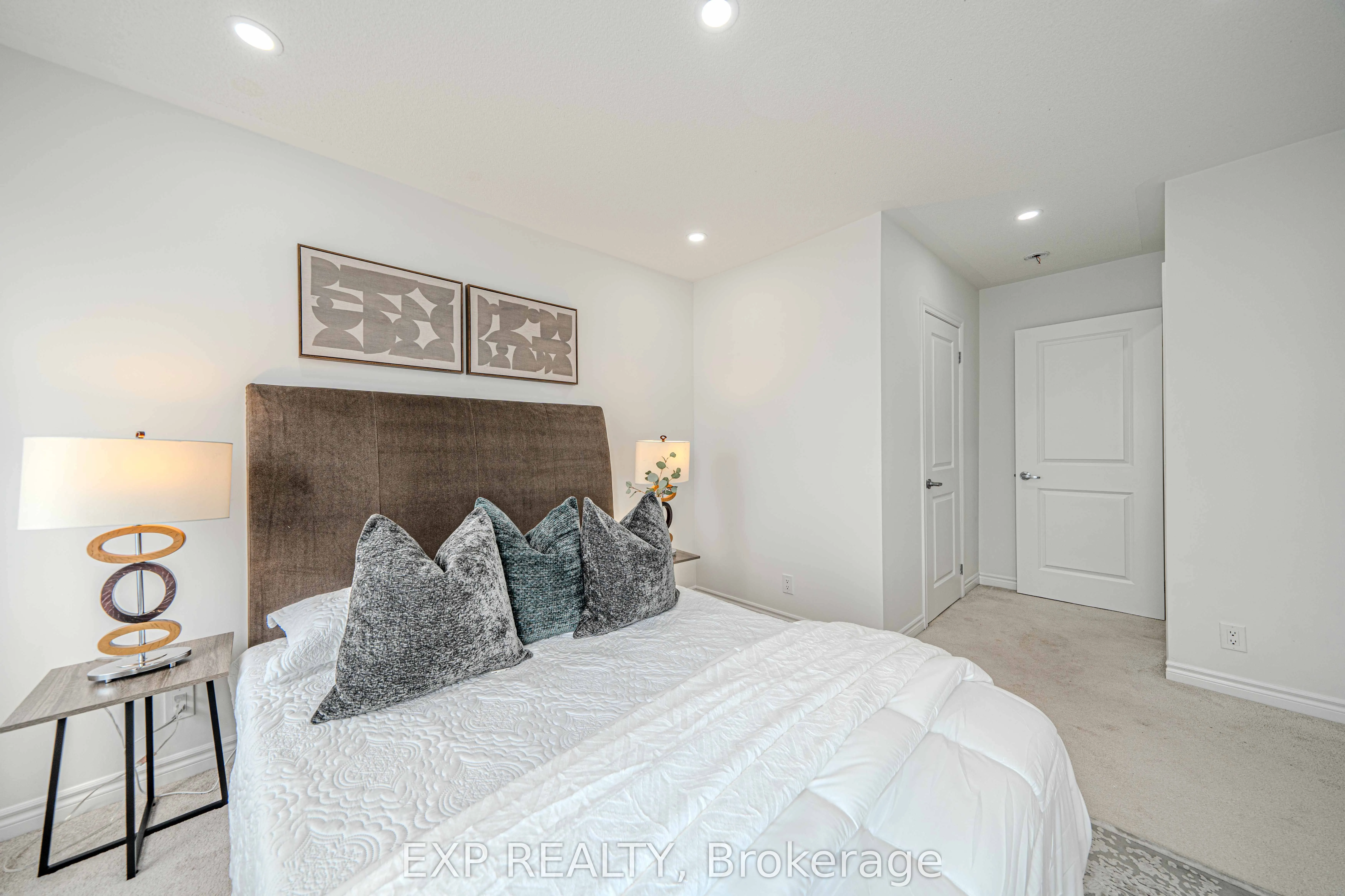 2500 Hill Rise Court, #10