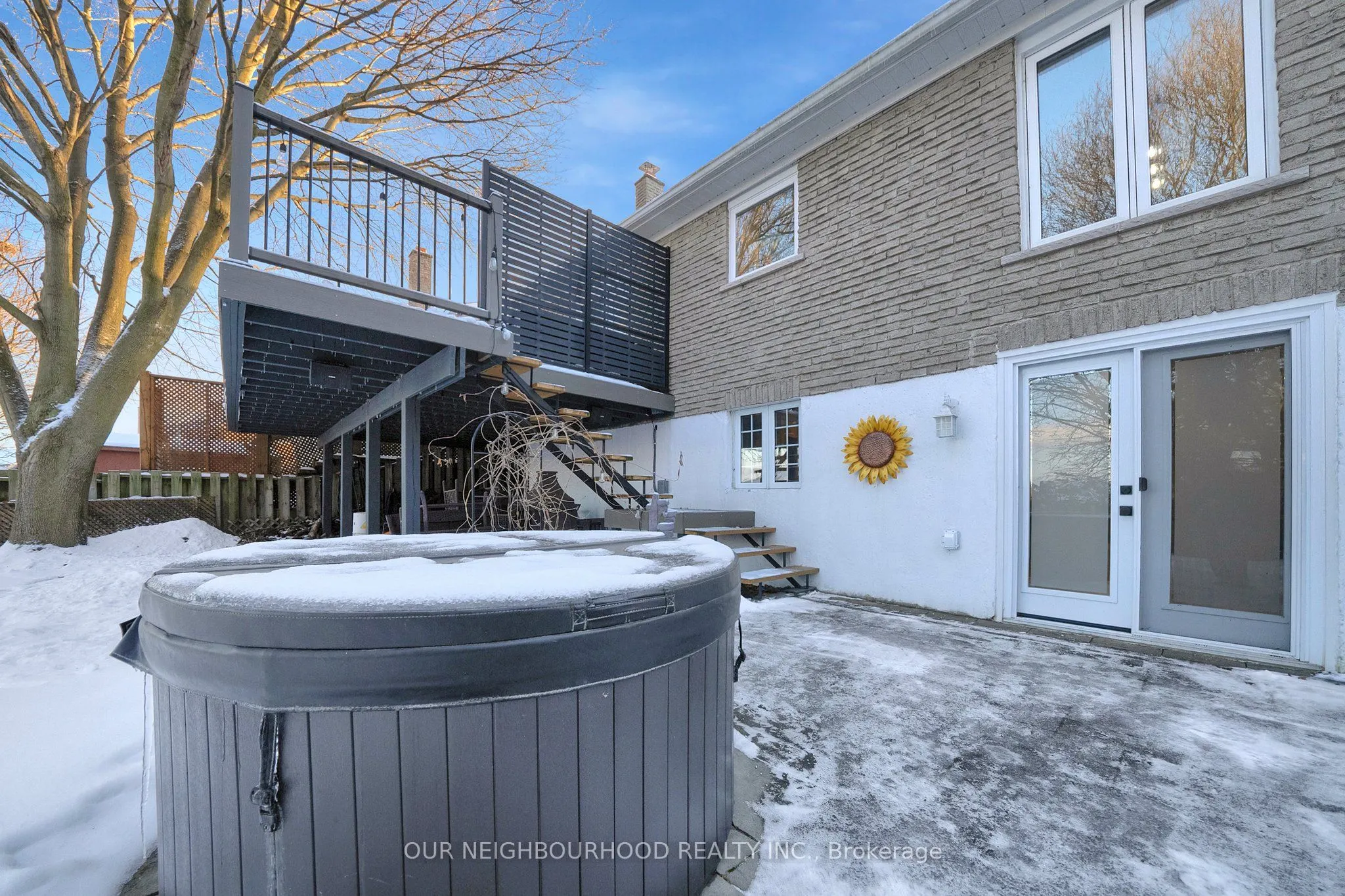 17 Rhonda Boulevard