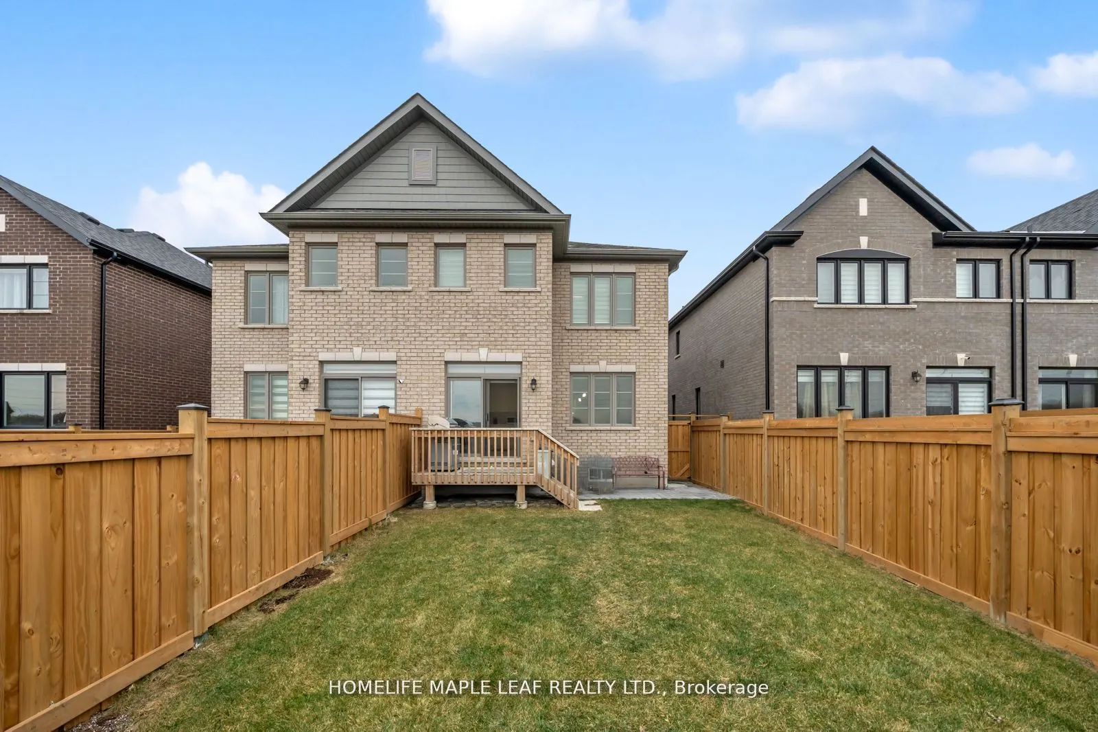 48 Peter Hogg Court