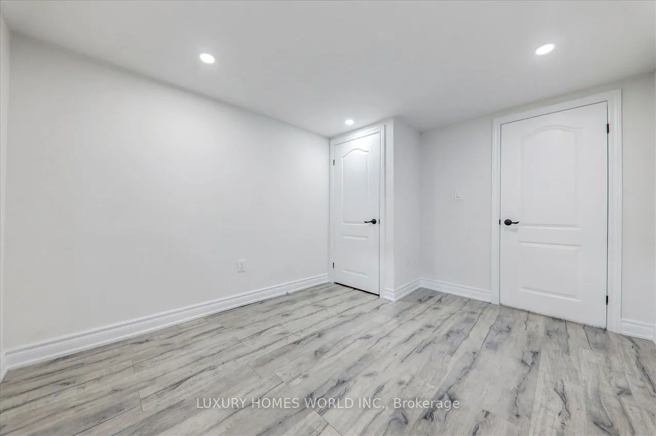 951 Essa Crescent