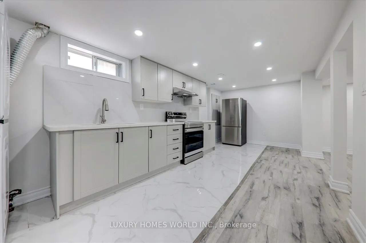 951 Essa Crescent