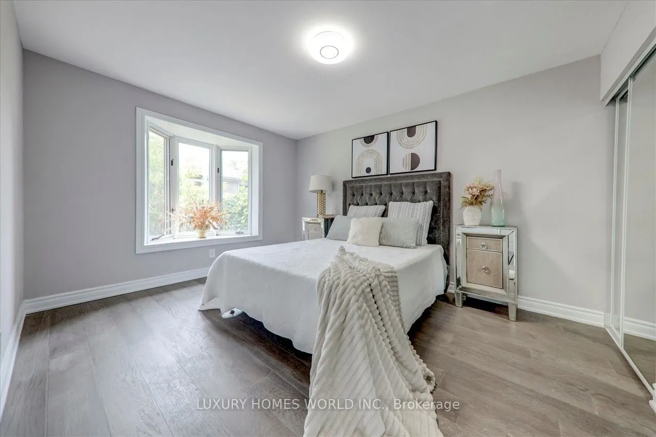 951 Essa Crescent