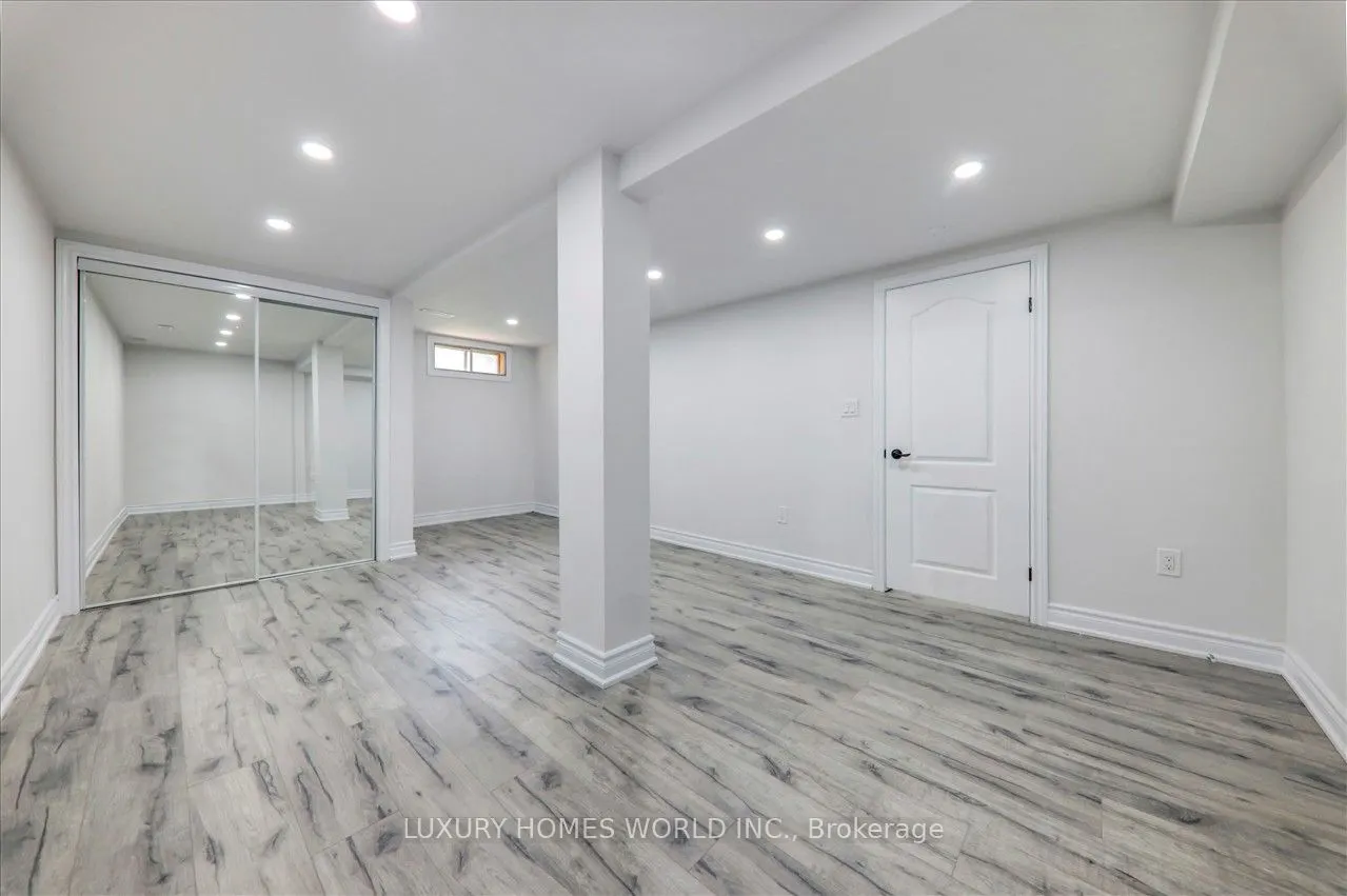 951 Essa Crescent