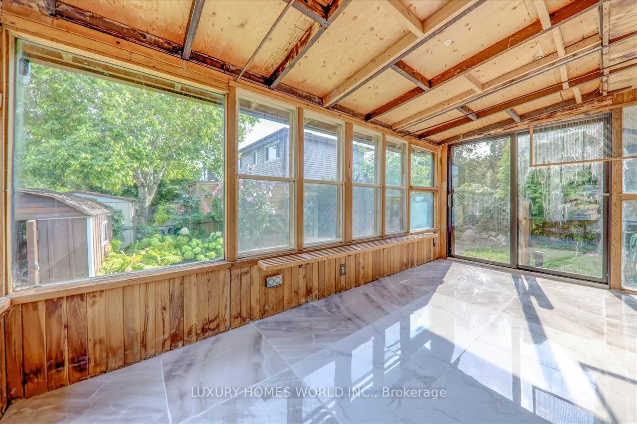 951 Essa Crescent