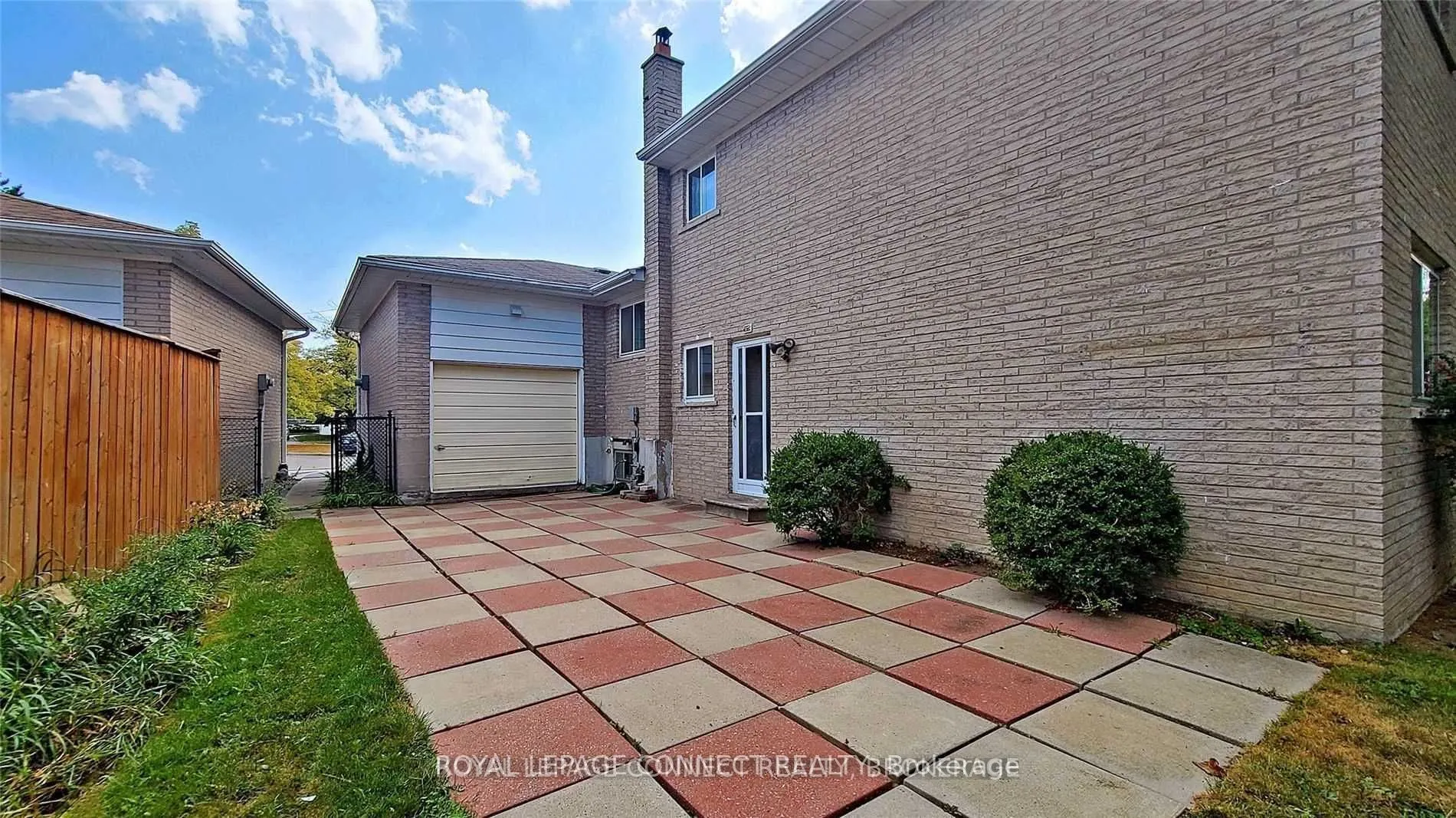 24 Lalton Place