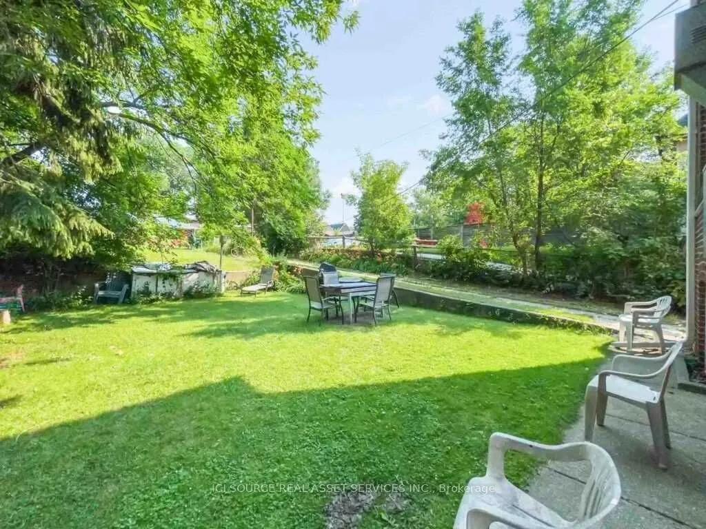 116 Eastwood Road, #1