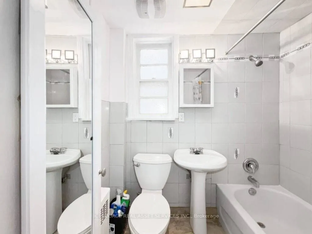 116 Eastwood Road, #1