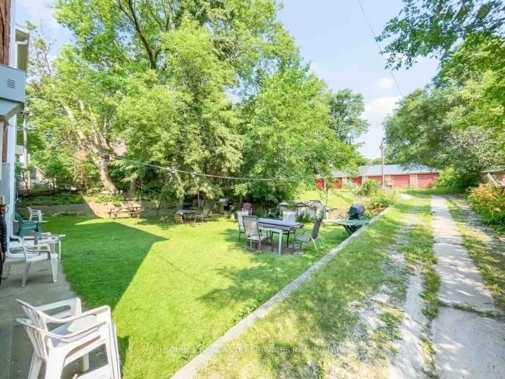 116 Eastwood Road, #1