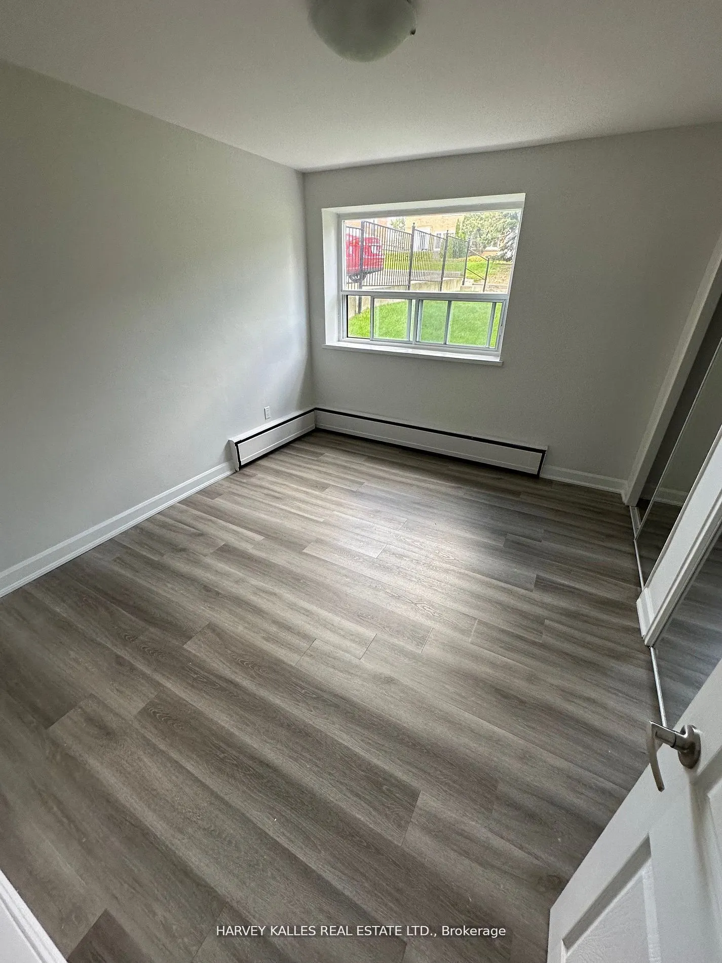 1055 Victoria Park Avenue, #307