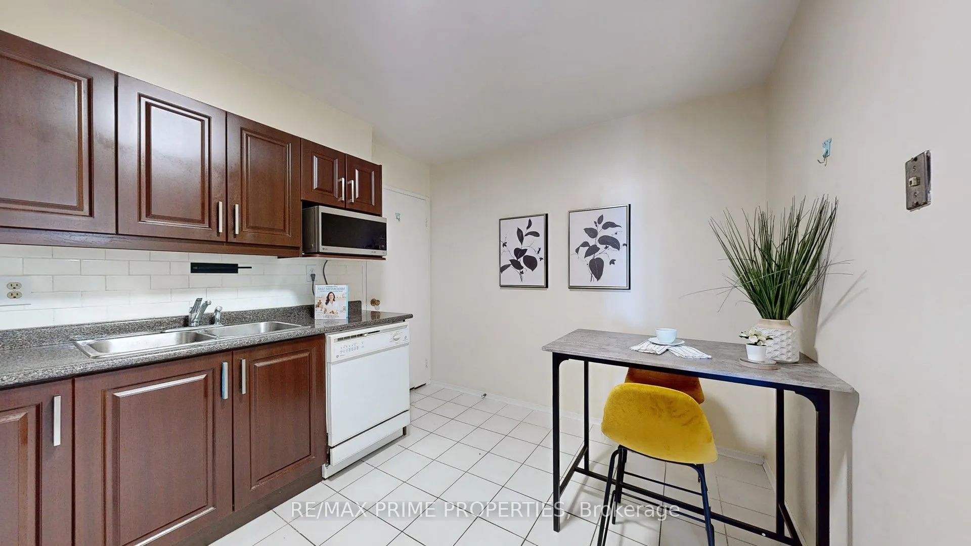 55 Bamburgh Circle, #1112