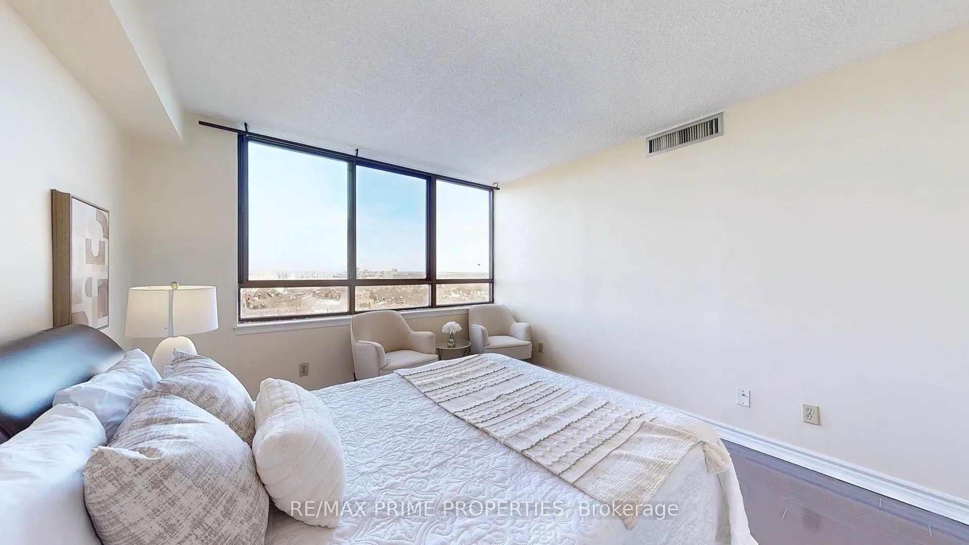 55 Bamburgh Circle, #1112