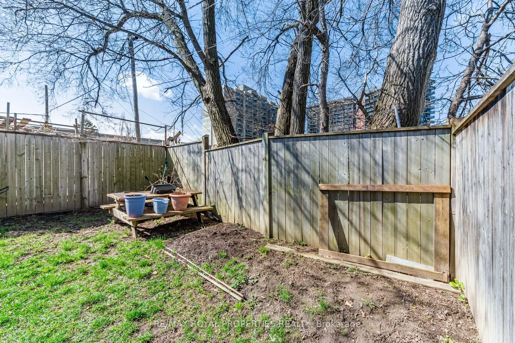 32 St Dunstan Drive
