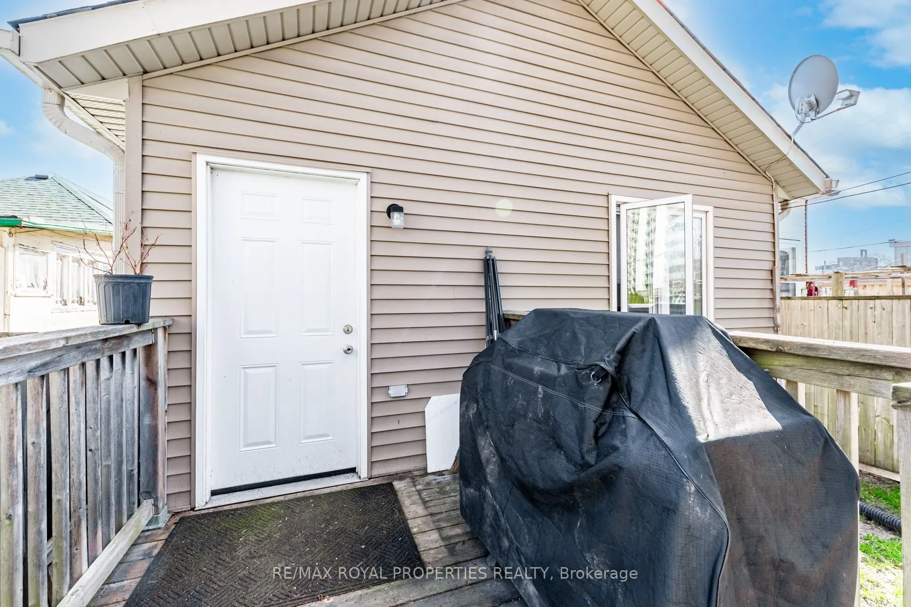 32 St Dunstan Drive