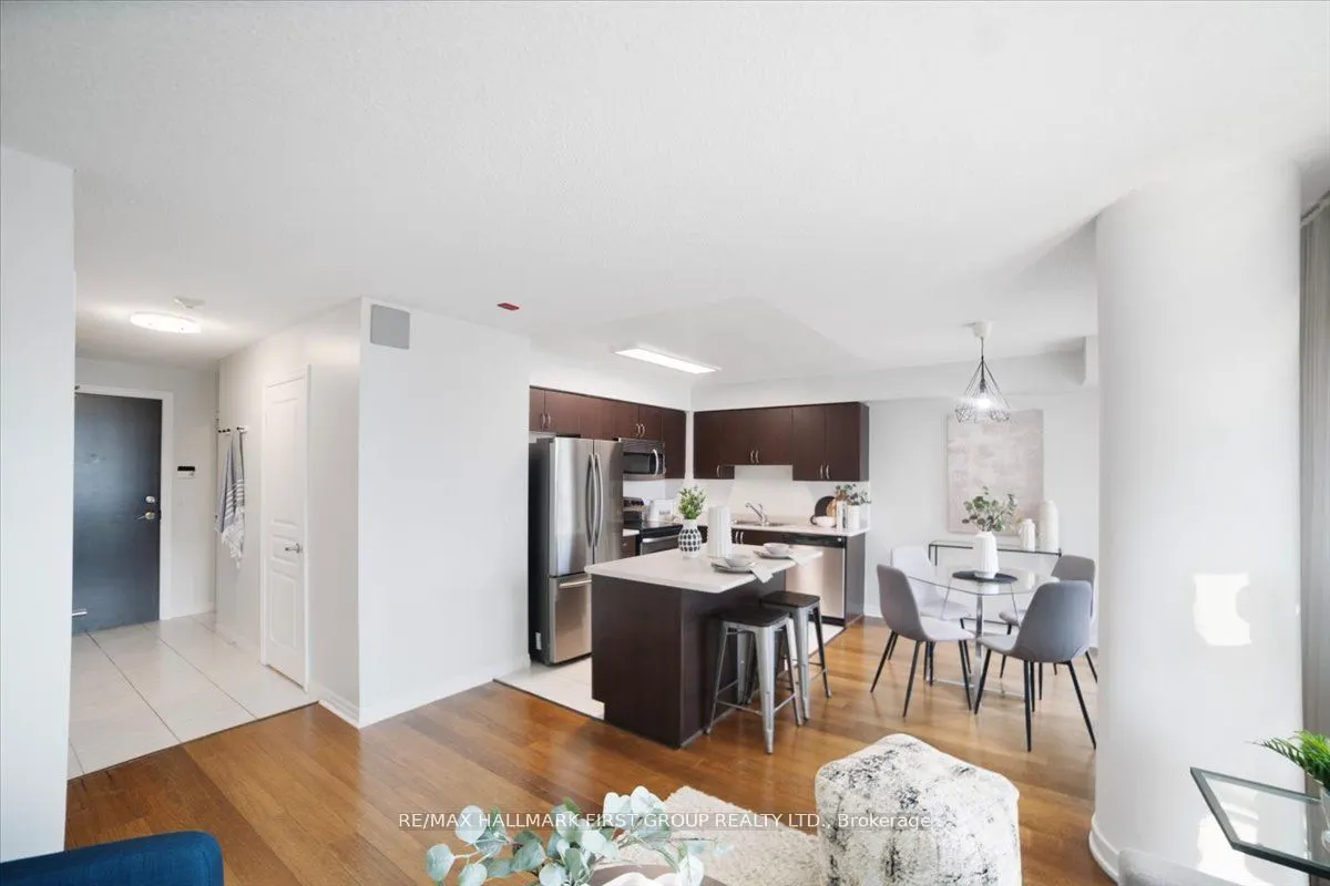1600 Charles Street #401