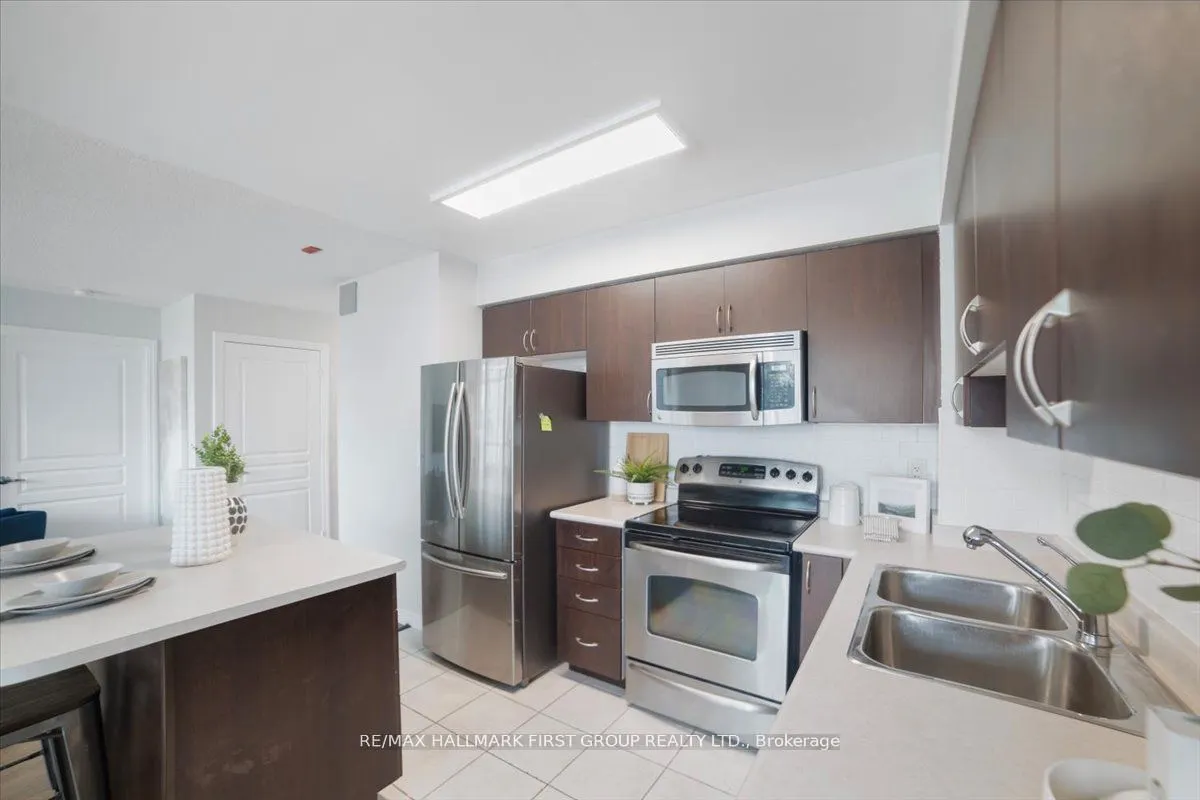 1600 Charles Street #401