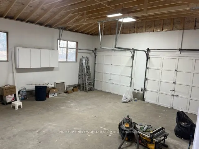 3025 Moffat Road