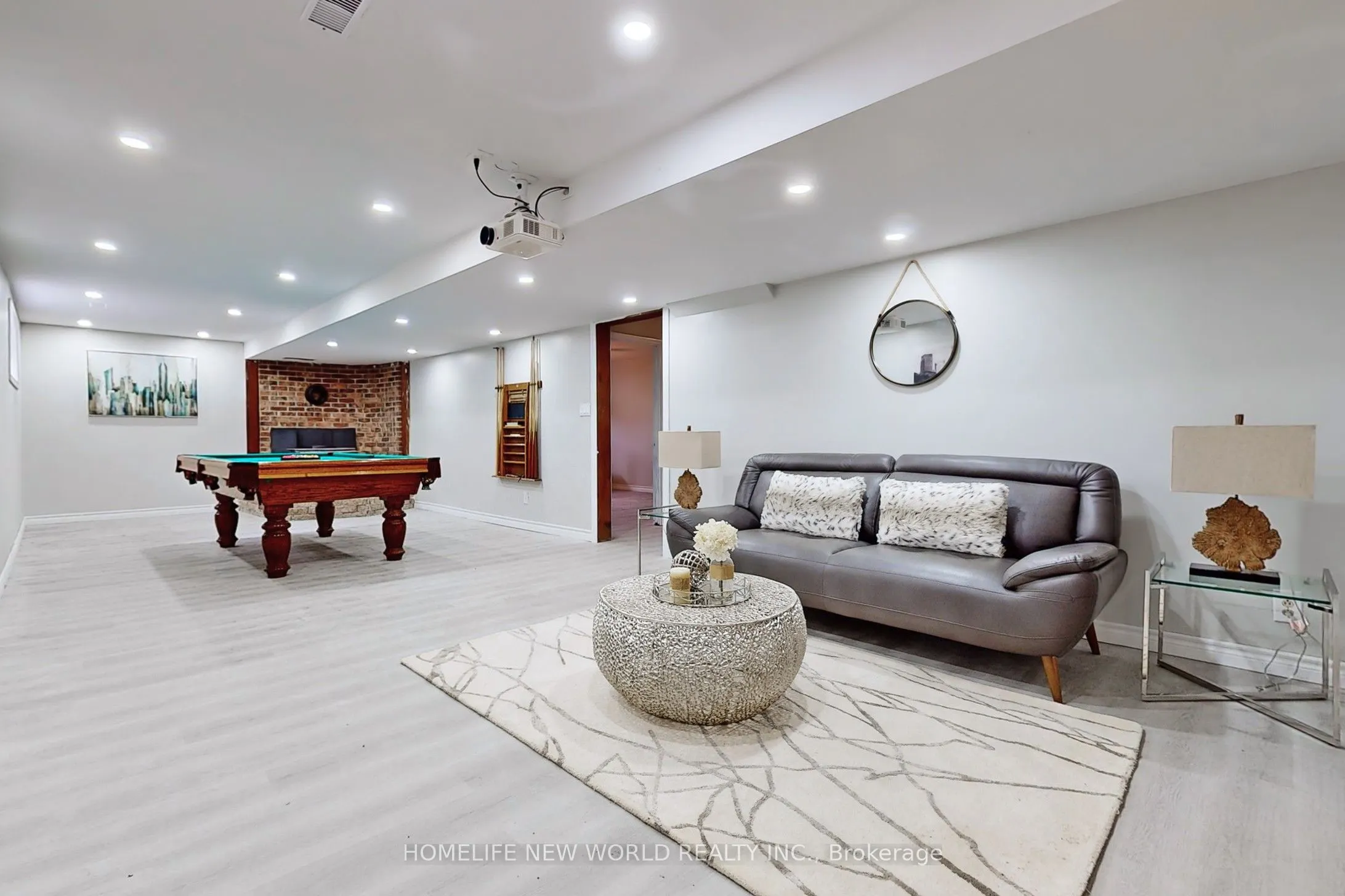 3025 Moffat Road