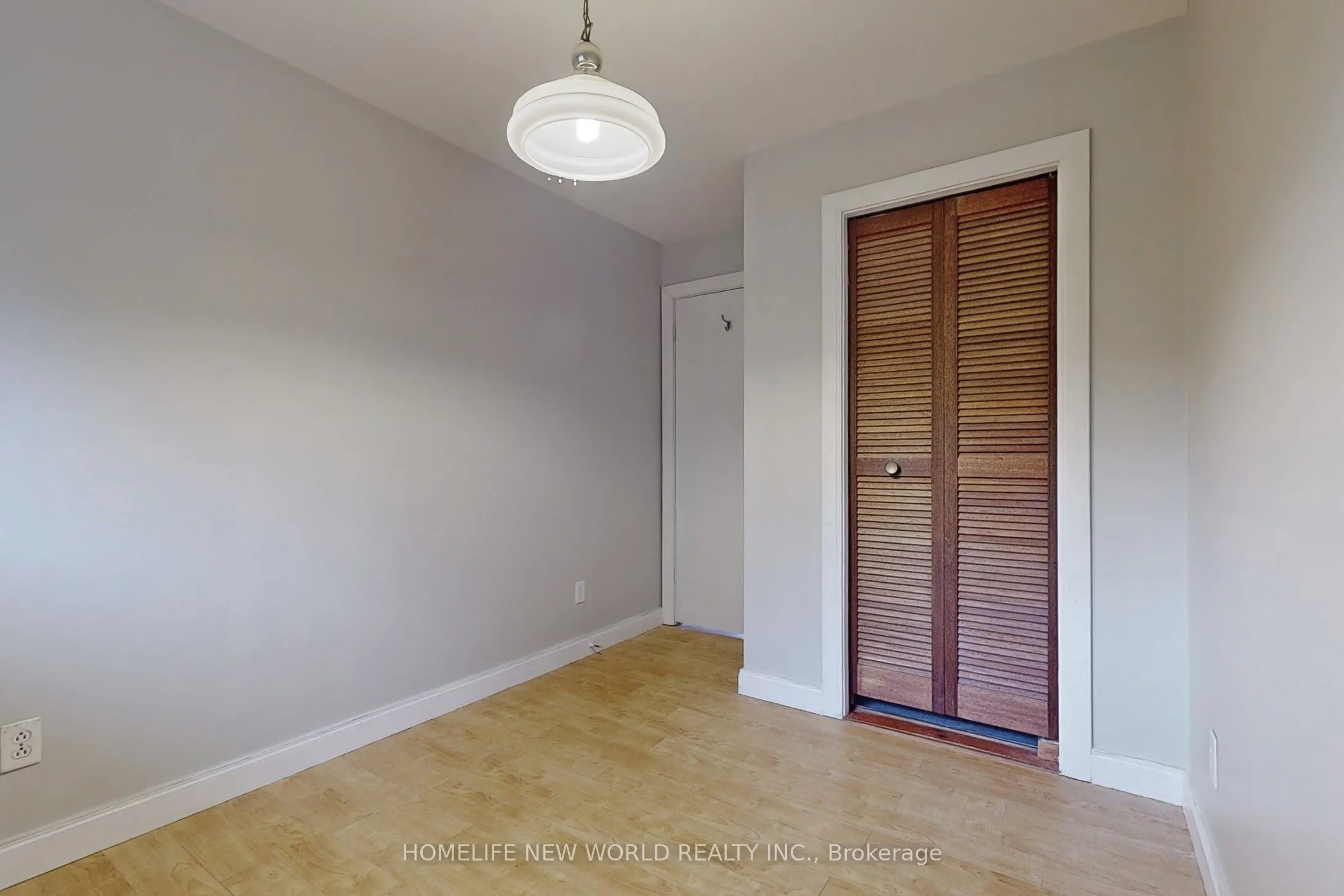 3025 Moffat Road