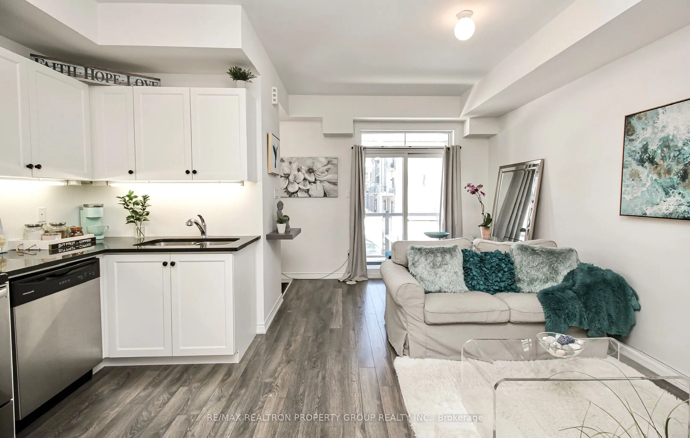 2590 William Jackson Drive, #10