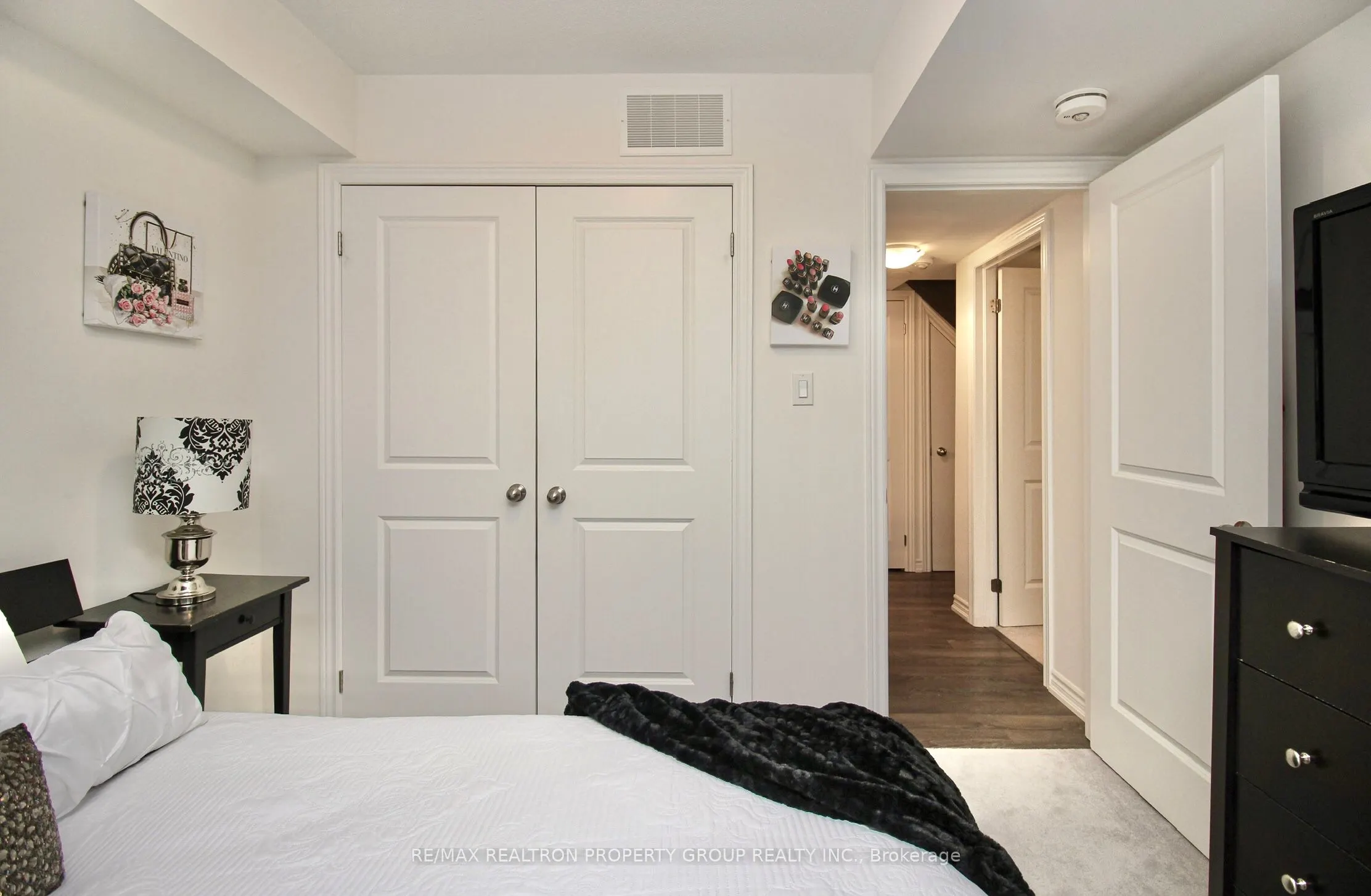 2590 William Jackson Drive, #10