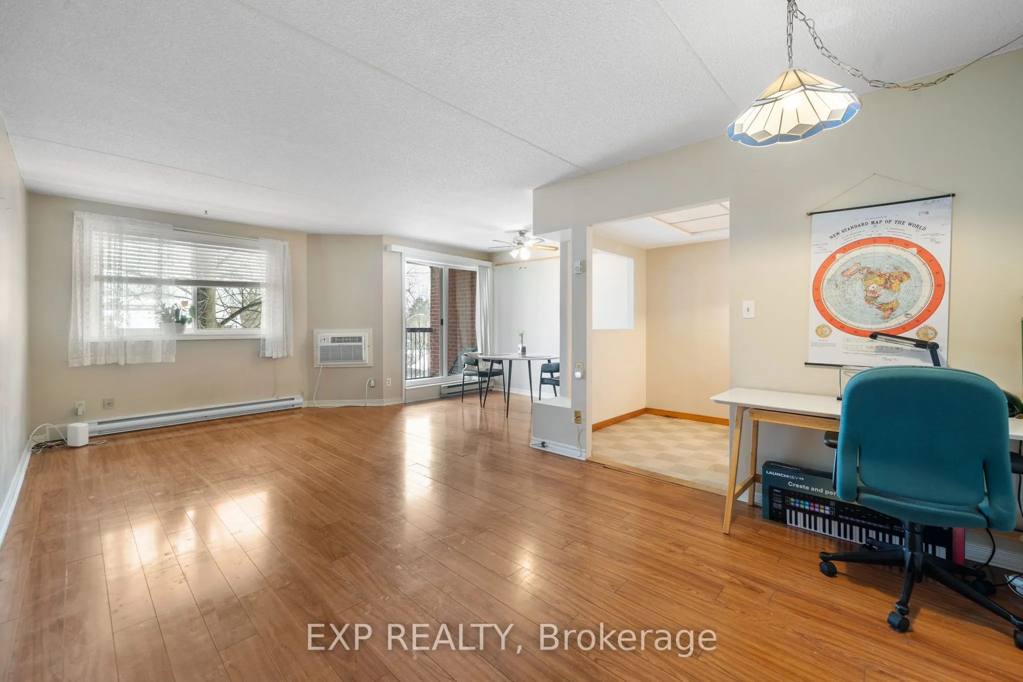 144 Queen Street, #302