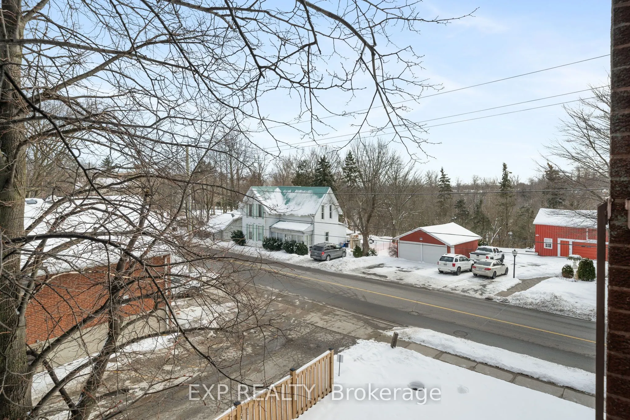 144 Queen Street, #302