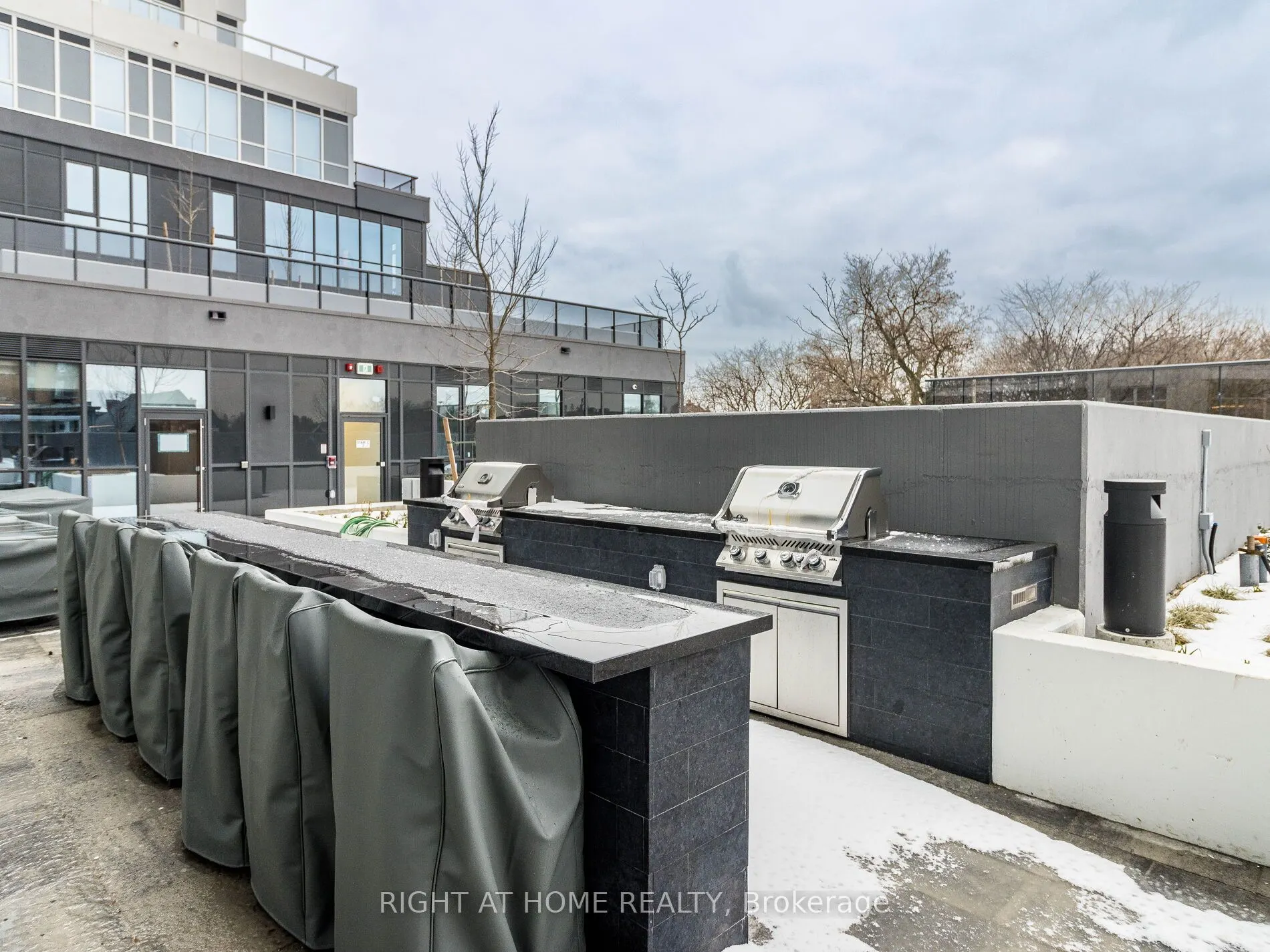 286 Main Street, #314