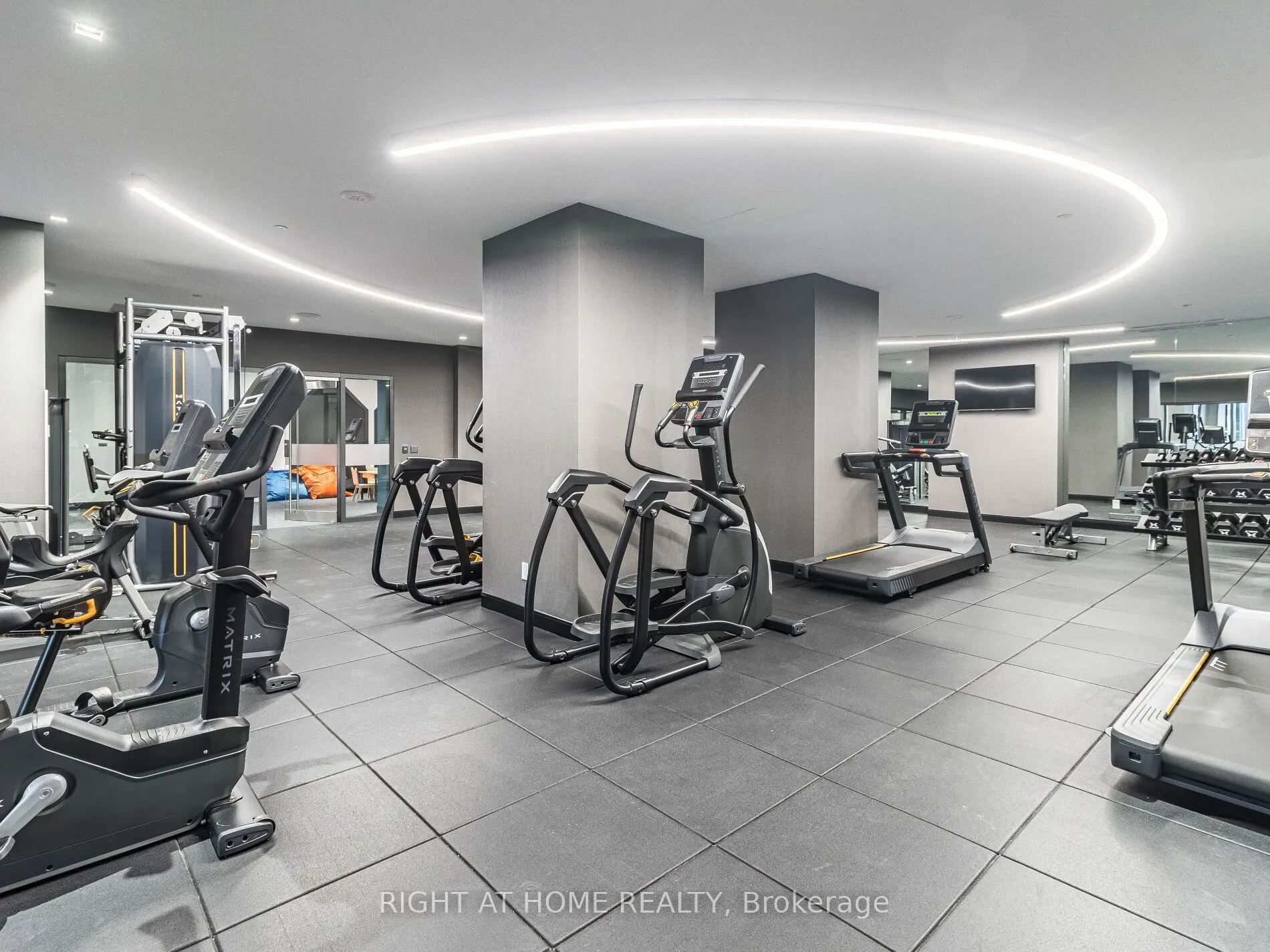 286 Main Street, #314