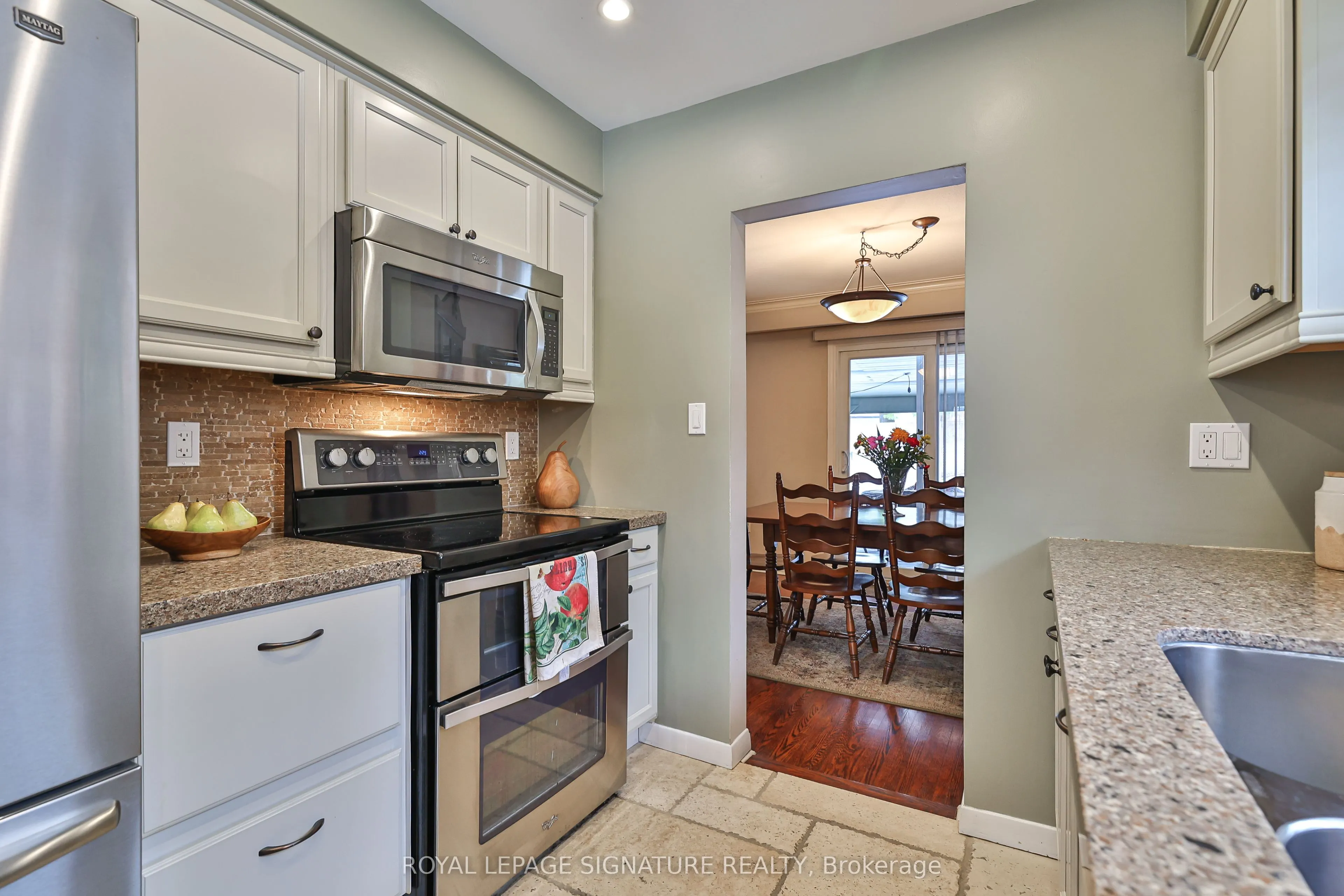 21 Griselda Crescent