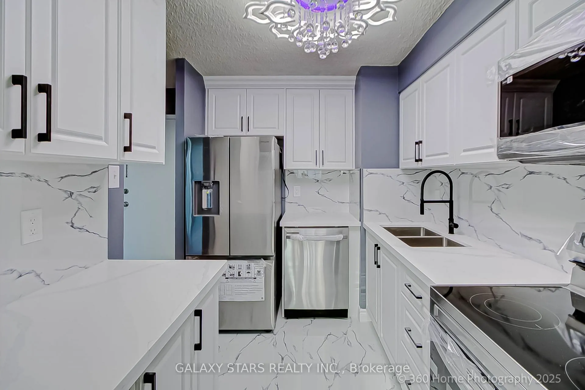 10 Tapscott Road #304