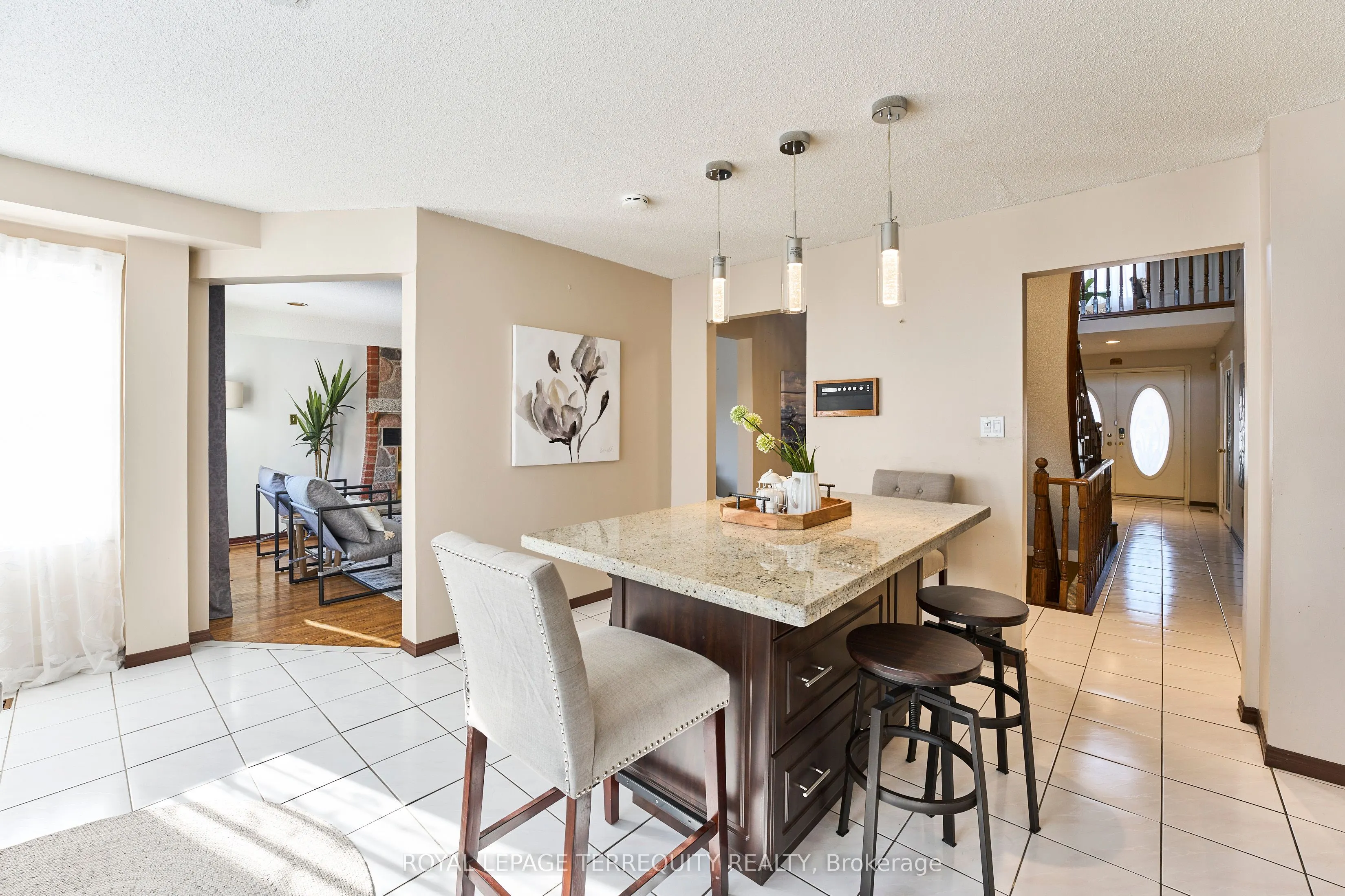 1093 Rouge Valley Drive
