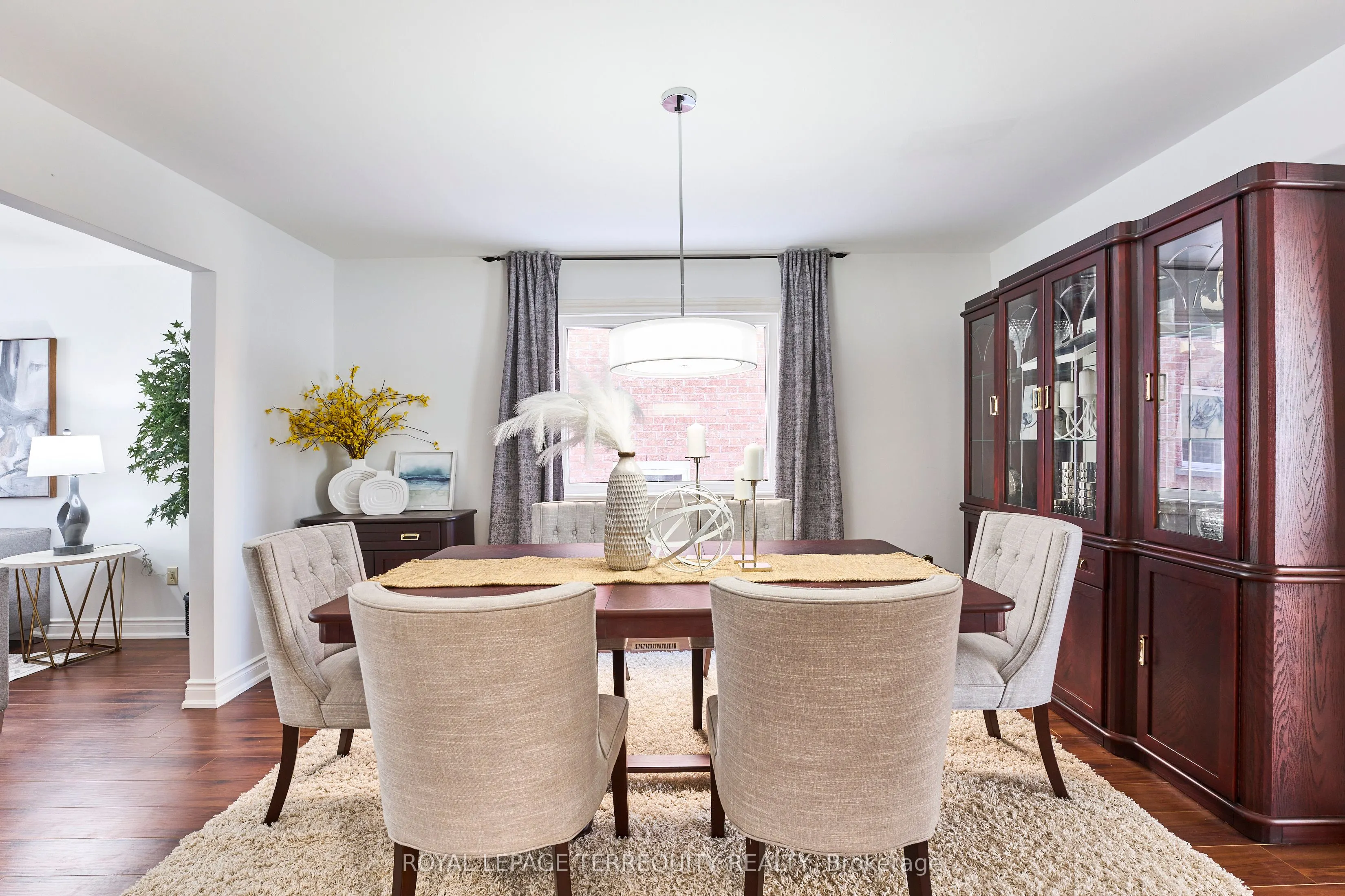 1093 Rouge Valley Drive