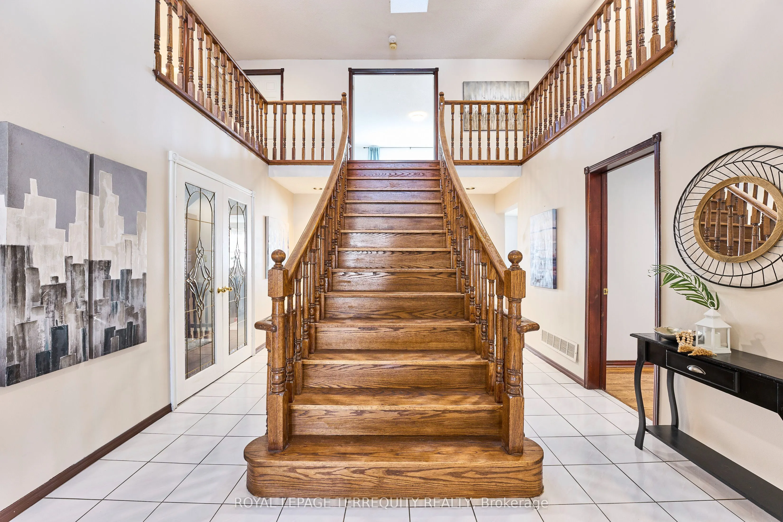 1093 Rouge Valley Drive