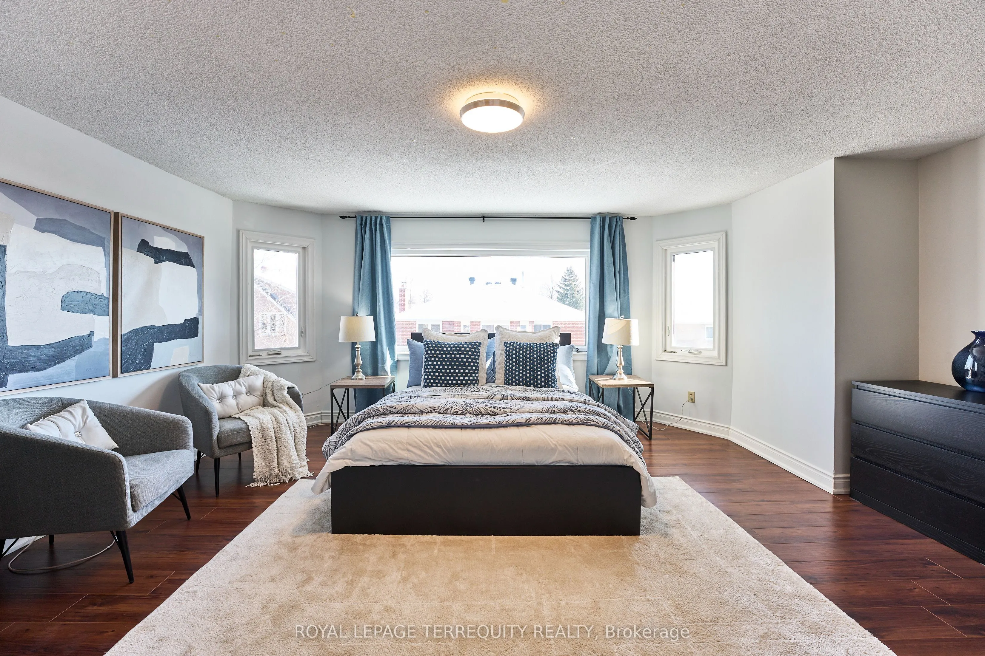 1093 Rouge Valley Drive