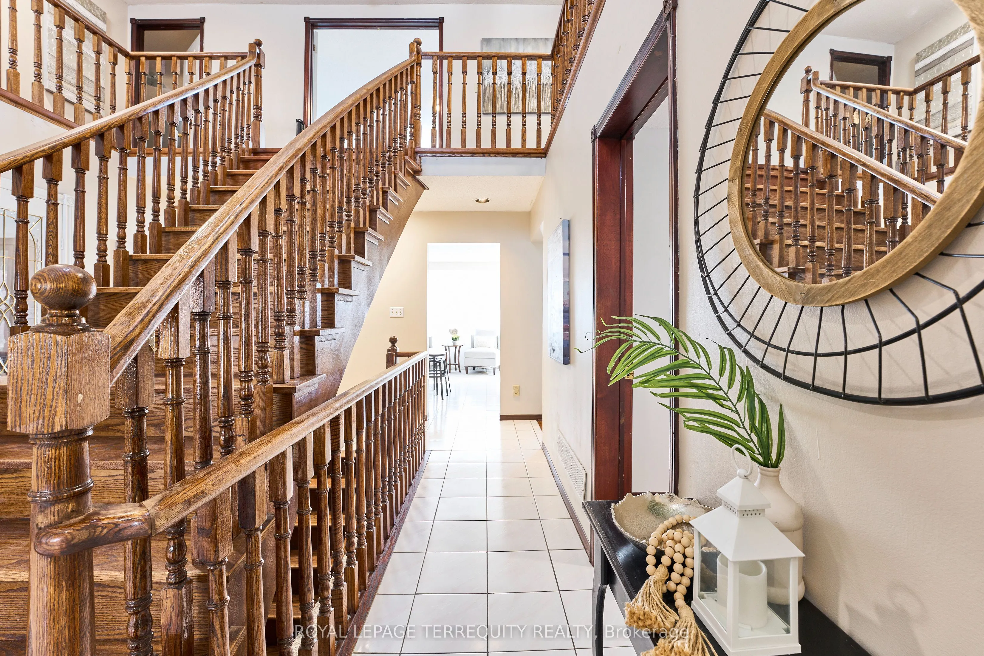 1093 Rouge Valley Drive